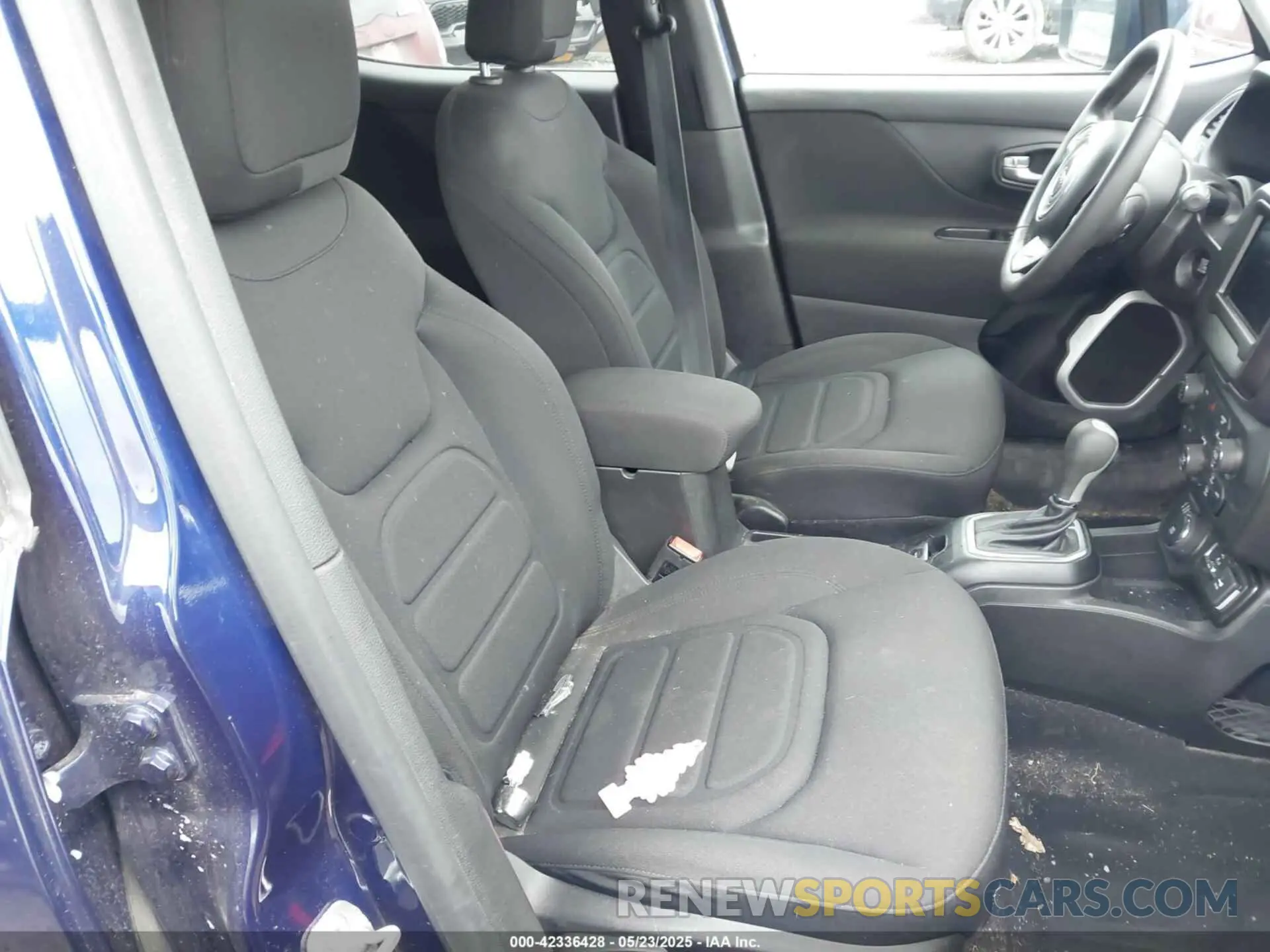 5 Photograph of a damaged car ZACNJDBB6MPN32519 JEEP RENEGADE 2021