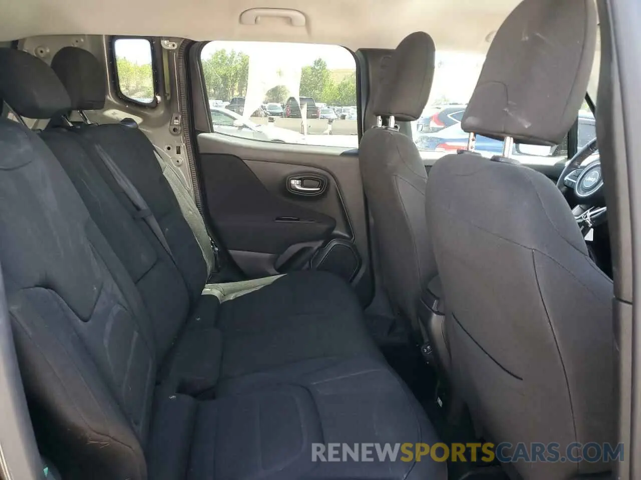 11 Photograph of a damaged car ZACNJDBB7MPM40075 JEEP RENEGADE 2021