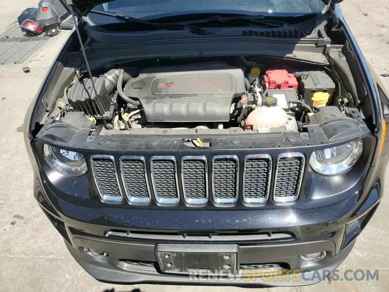 12 Photograph of a damaged car ZACNJDBB7MPM40075 JEEP RENEGADE 2021