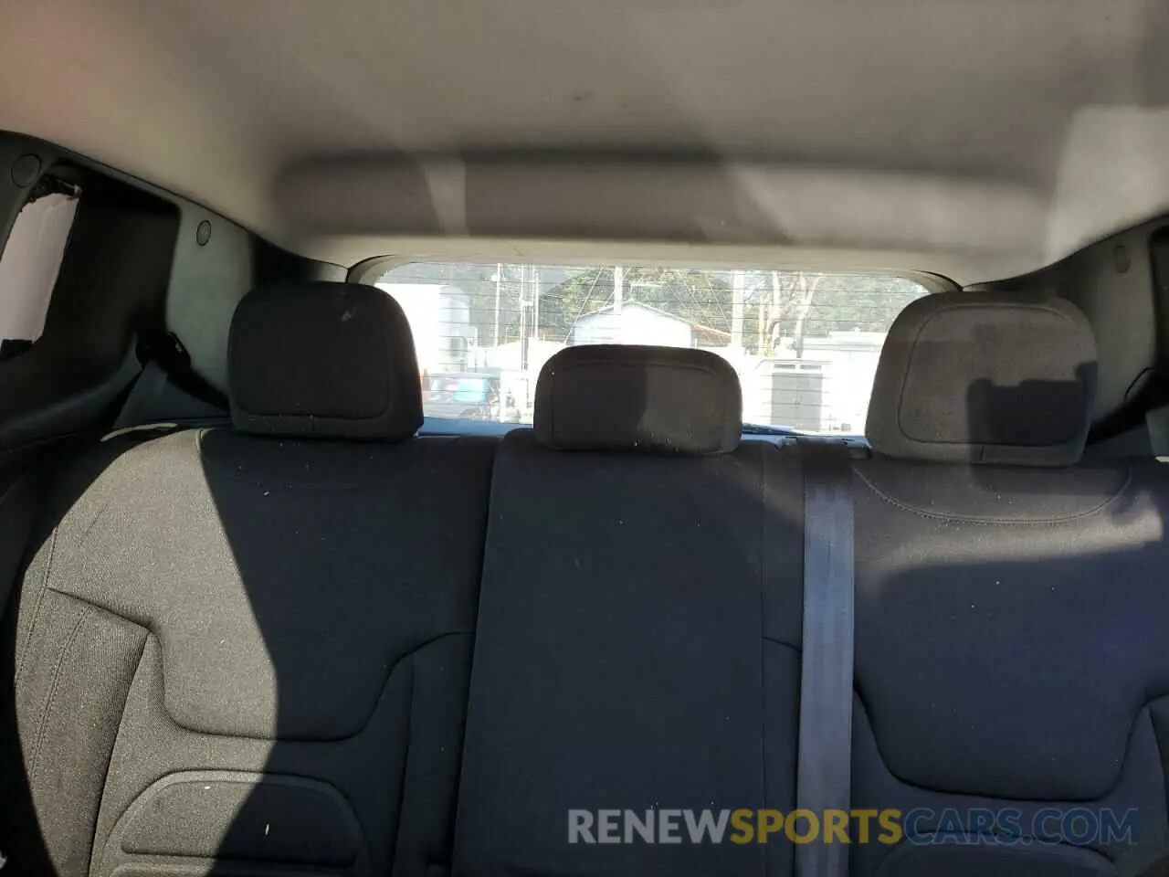 10 Photograph of a damaged car ZACNJDBB7MPN09945 JEEP RENEGADE 2021