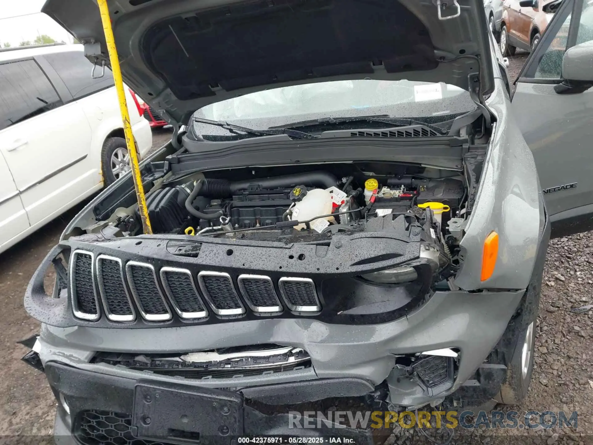 10 Photograph of a damaged car ZACNJDBB7MPN21609 JEEP RENEGADE 2021