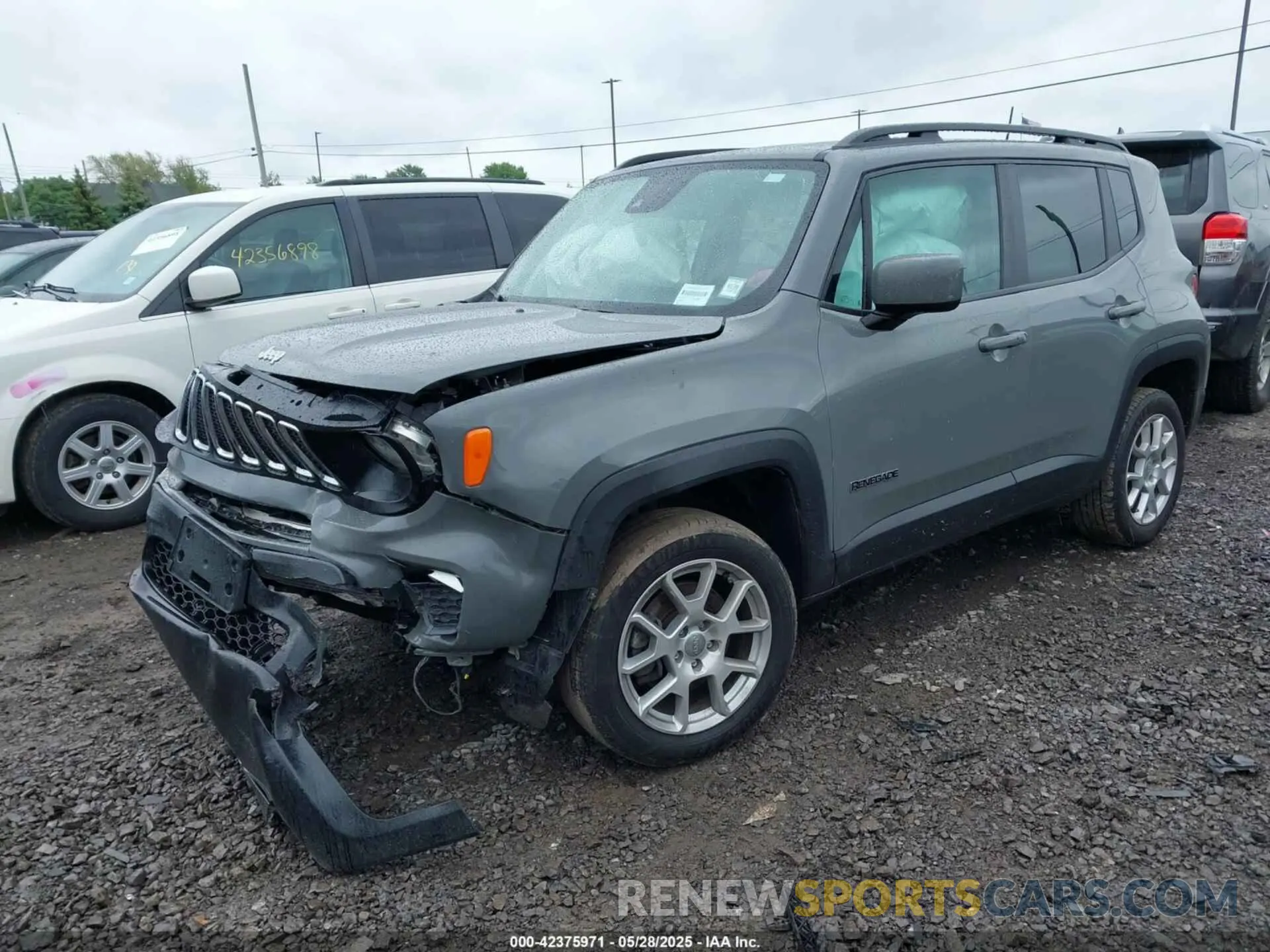 2 Photograph of a damaged car ZACNJDBB7MPN21609 JEEP RENEGADE 2021