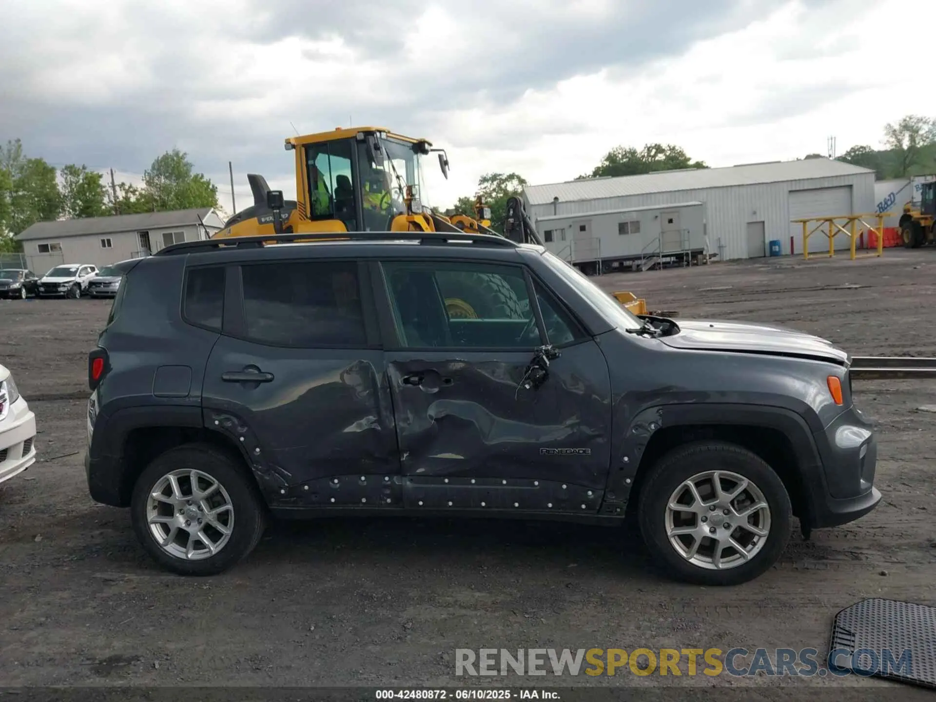 13 Photograph of a damaged car ZACNJDBB7MPN35803 JEEP RENEGADE 2021