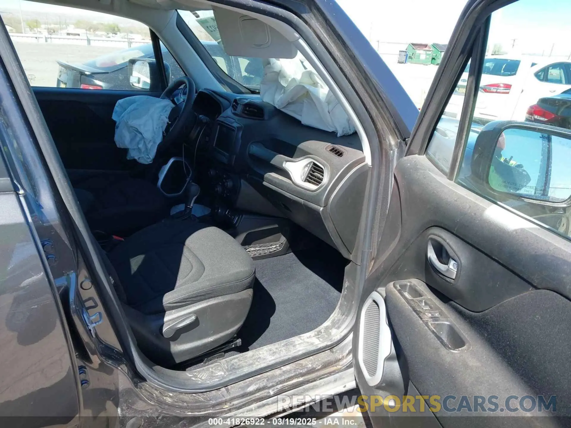 5 Photograph of a damaged car ZACNJDBB8MPM28565 JEEP RENEGADE 2021