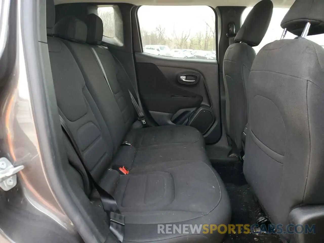 11 Photograph of a damaged car ZACNJDBB8MPM31997 JEEP RENEGADE 2021