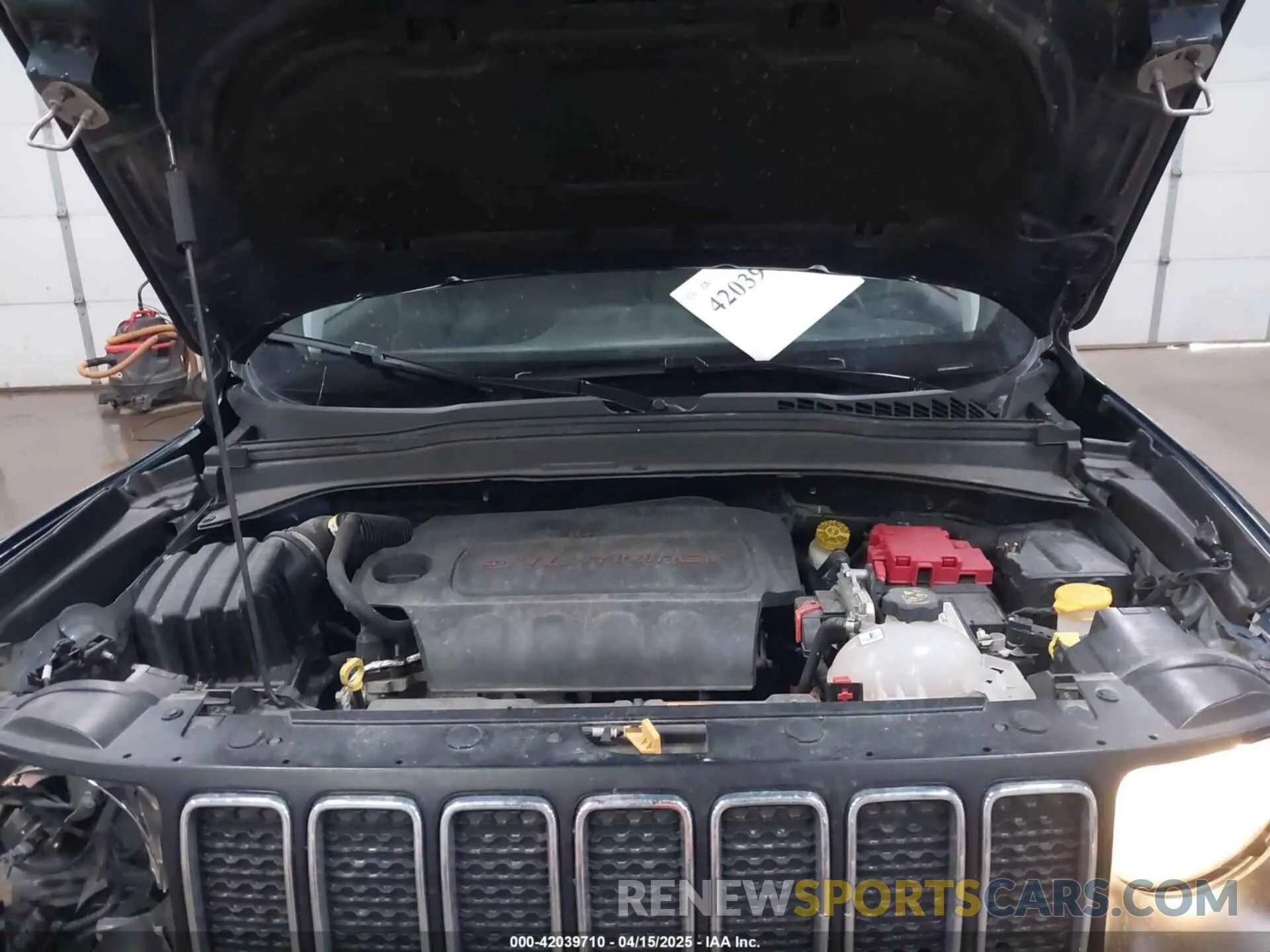 10 Photograph of a damaged car ZACNJDBB8MPM35984 JEEP RENEGADE 2021