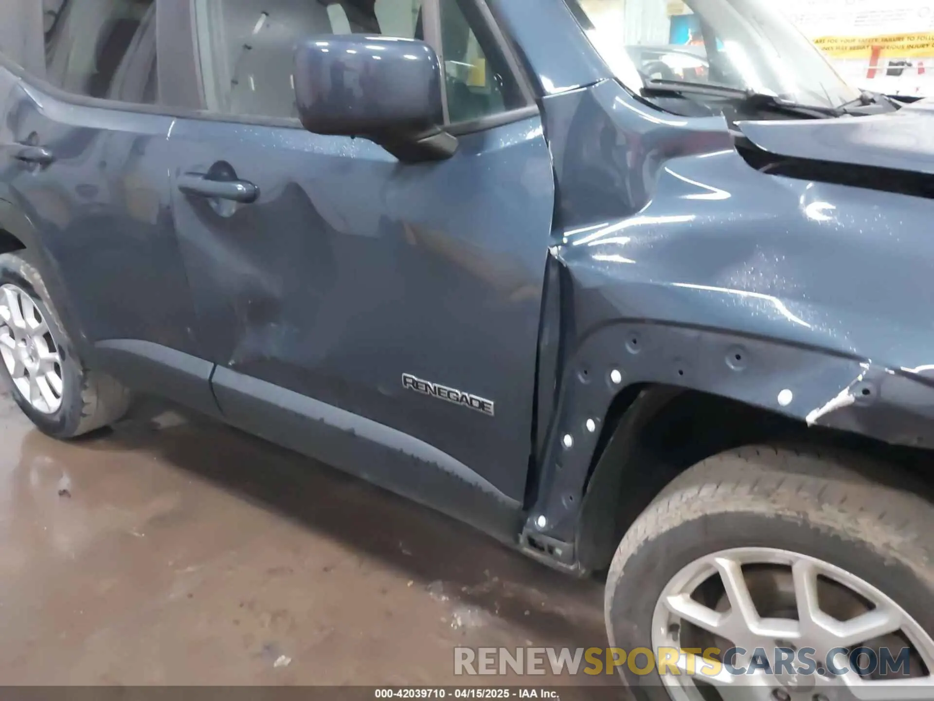 18 Photograph of a damaged car ZACNJDBB8MPM35984 JEEP RENEGADE 2021