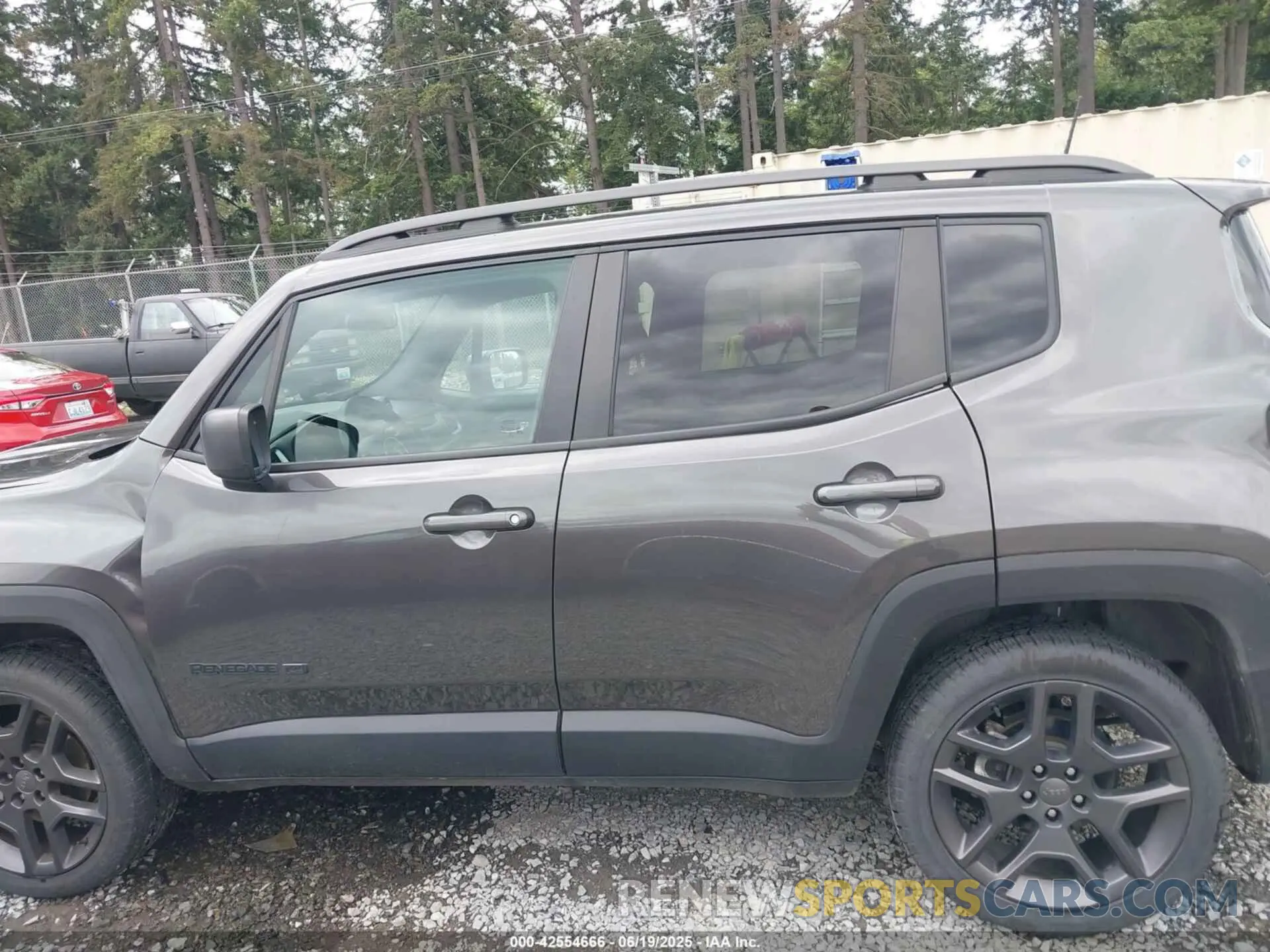 14 Photograph of a damaged car ZACNJDBB8MPM77202 JEEP RENEGADE 2021