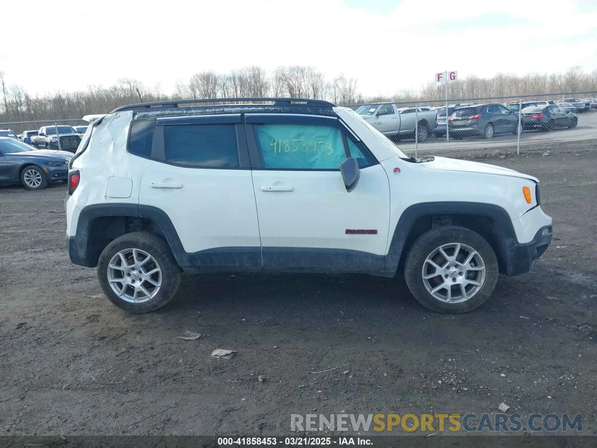 13 Photograph of a damaged car ZACNJDC12MPM92624 JEEP RENEGADE 2021