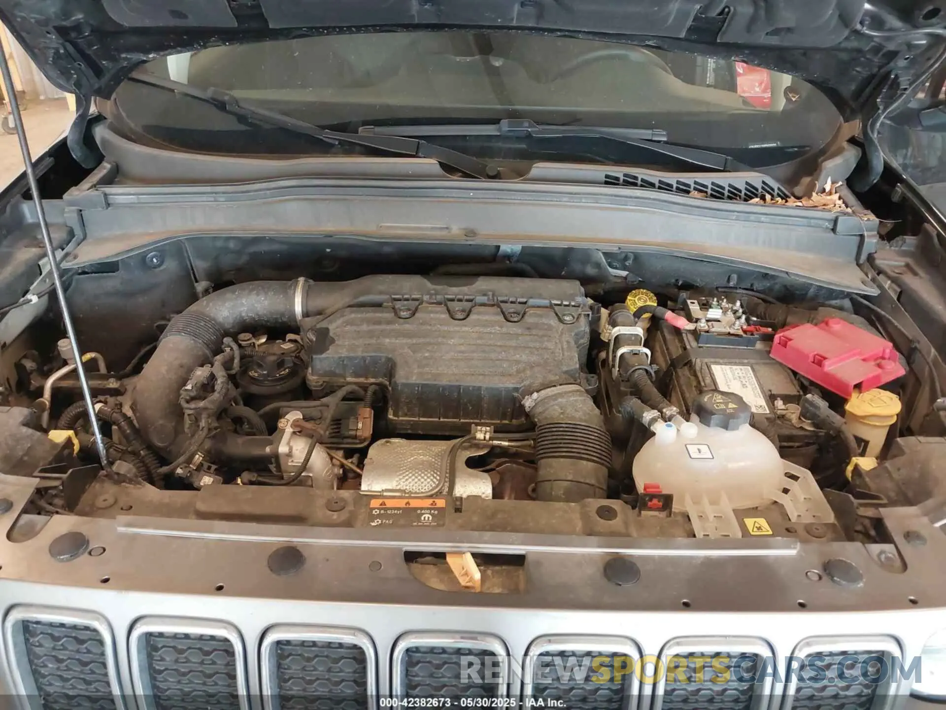 10 Photograph of a damaged car ZACNJDD11MPM36656 JEEP RENEGADE 2021