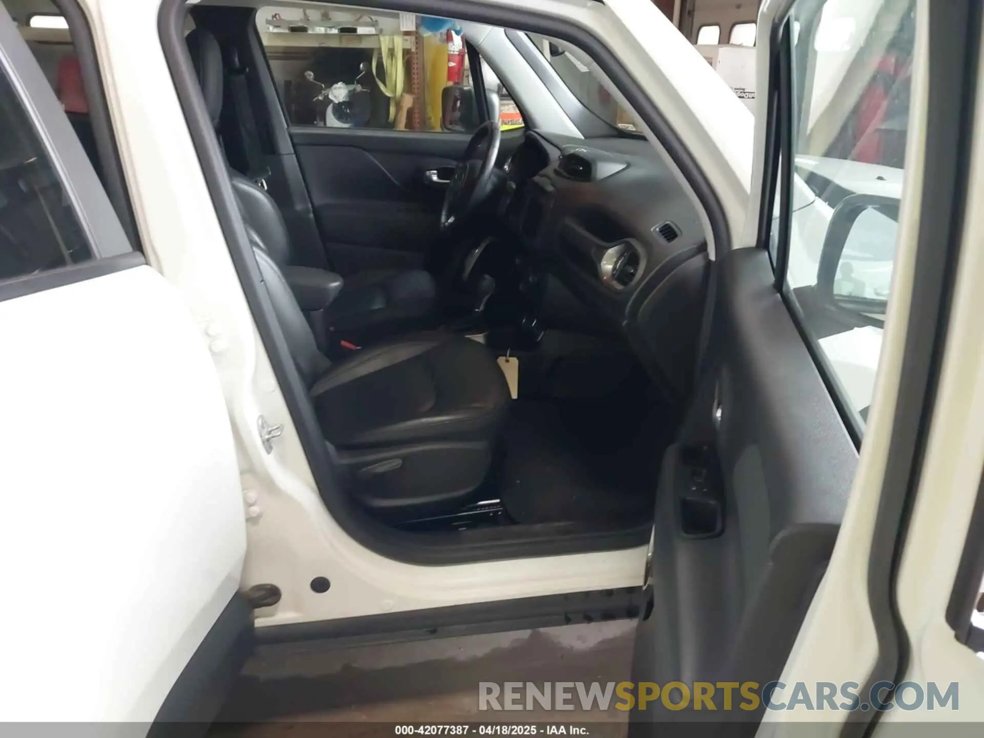 5 Photograph of a damaged car ZACNJDD19MPM21287 JEEP RENEGADE 2021