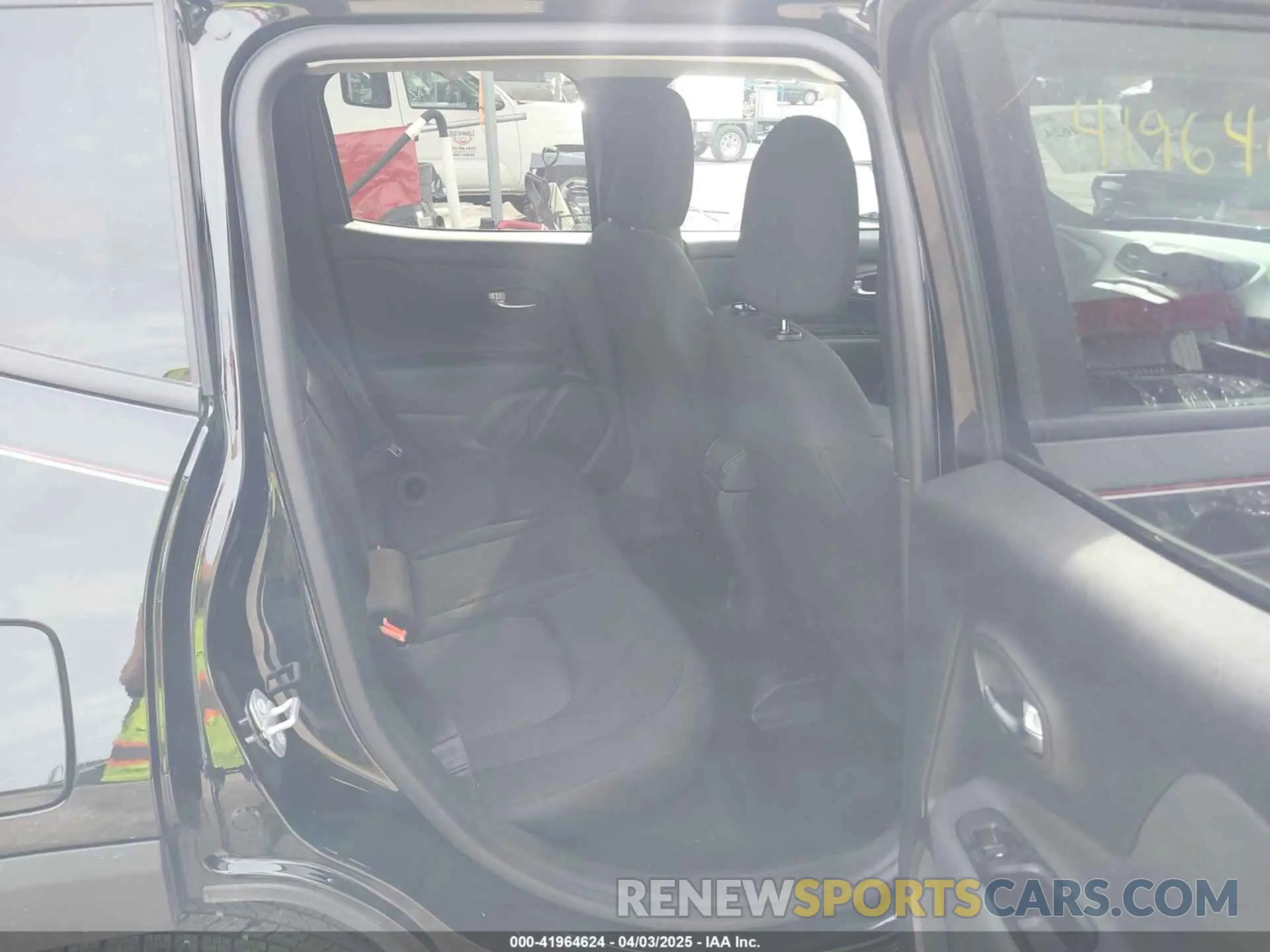 8 Photograph of a damaged car ZACNJCA16NPN51723 JEEP RENEGADE 2022