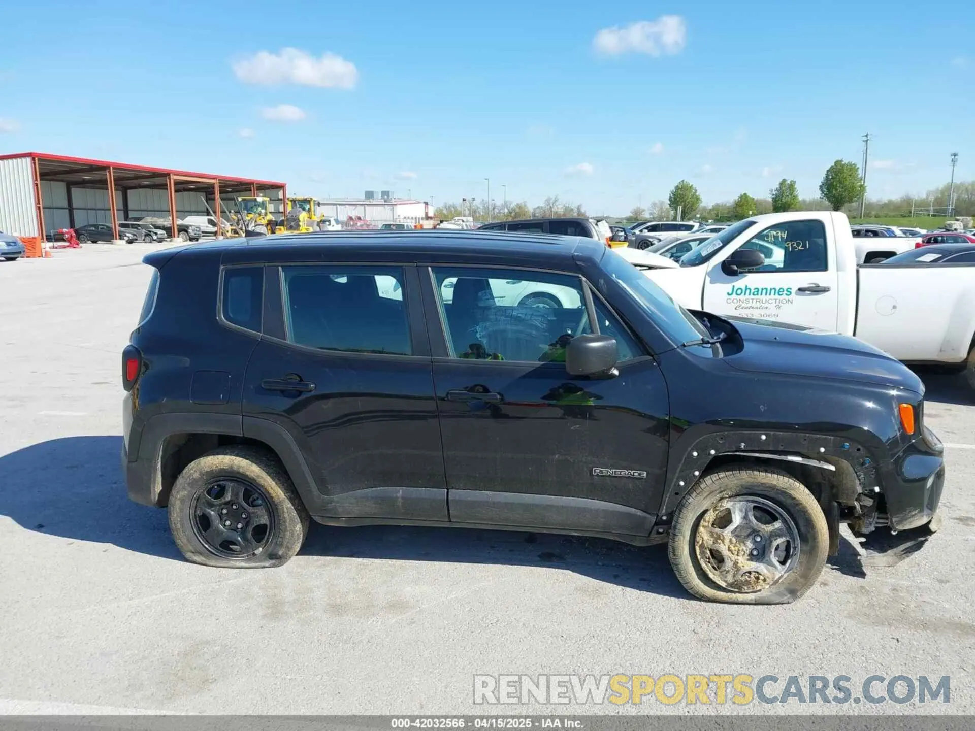 13 Photograph of a damaged car ZACNJDA12NPN69111 JEEP RENEGADE 2022