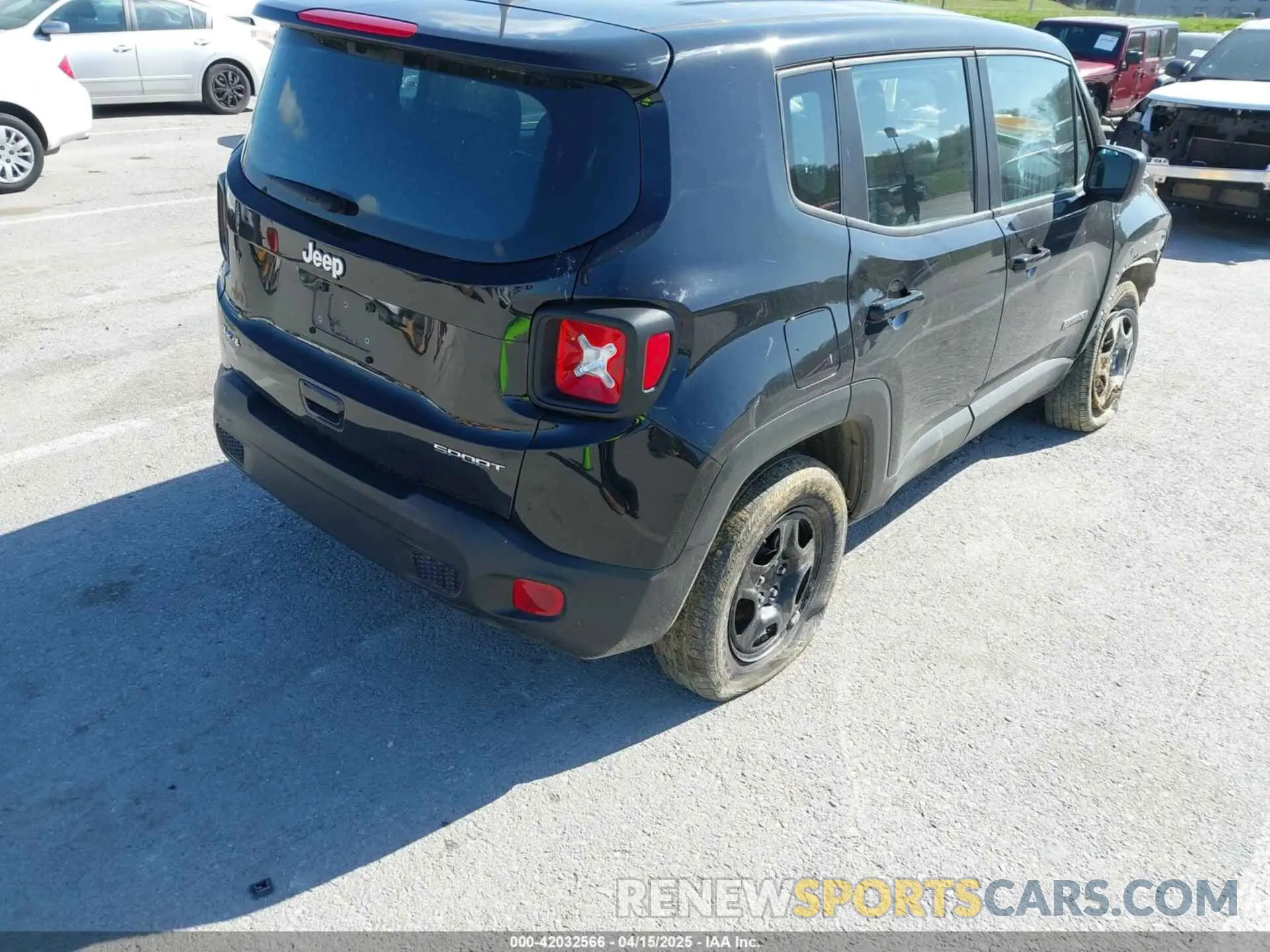 4 Photograph of a damaged car ZACNJDA12NPN69111 JEEP RENEGADE 2022