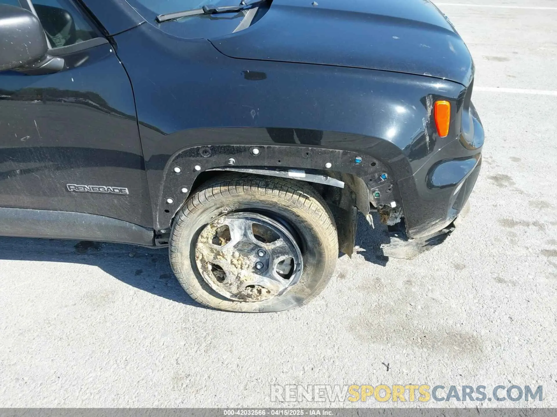 6 Photograph of a damaged car ZACNJDA12NPN69111 JEEP RENEGADE 2022