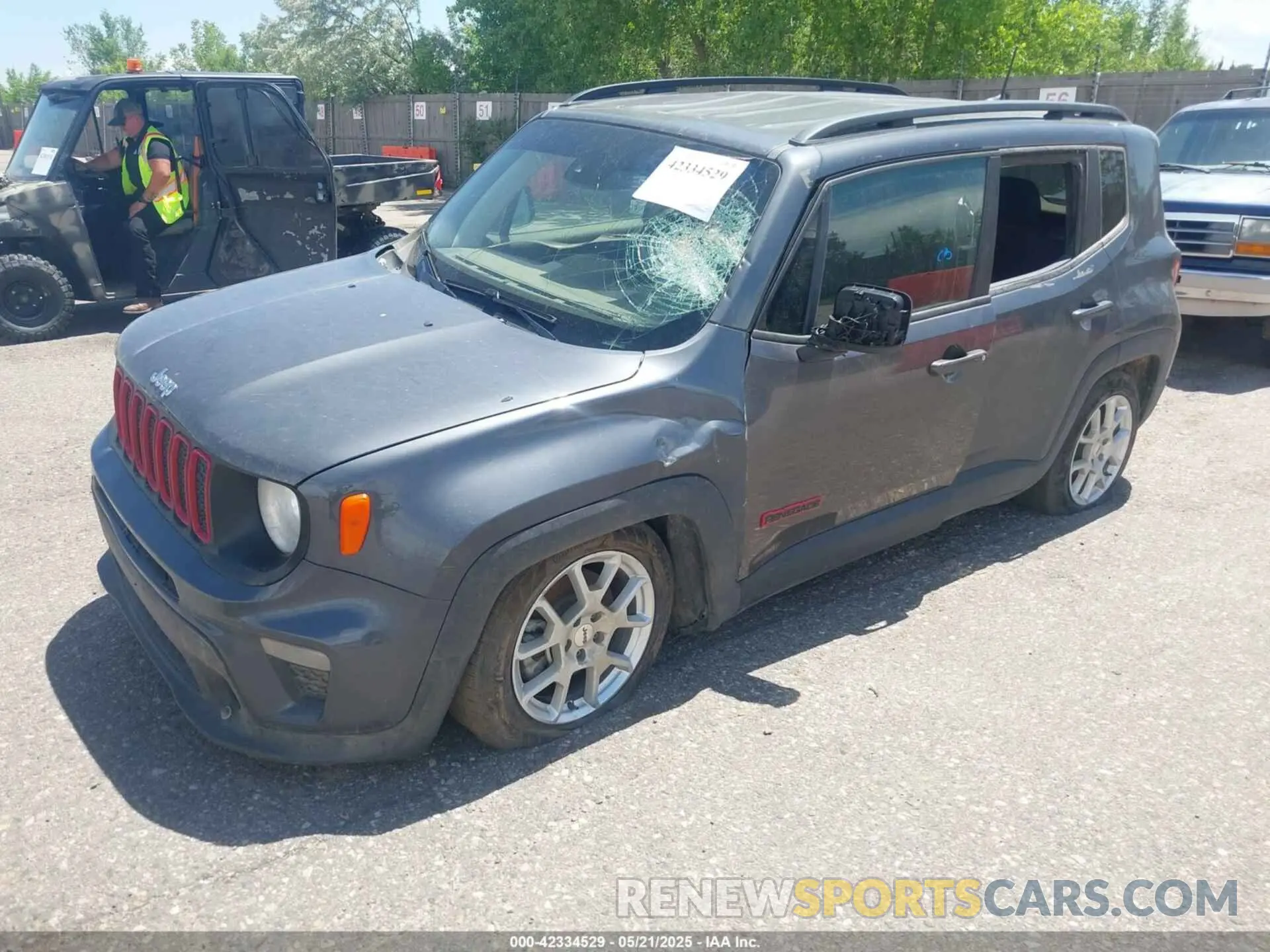 2 Photograph of a damaged car ZACNJDA14NPN81017 JEEP RENEGADE 2022