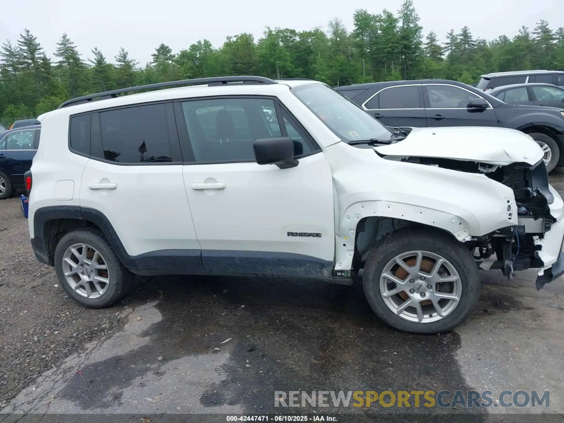 14 Photograph of a damaged car ZACNJDA17NPN50764 JEEP RENEGADE 2022