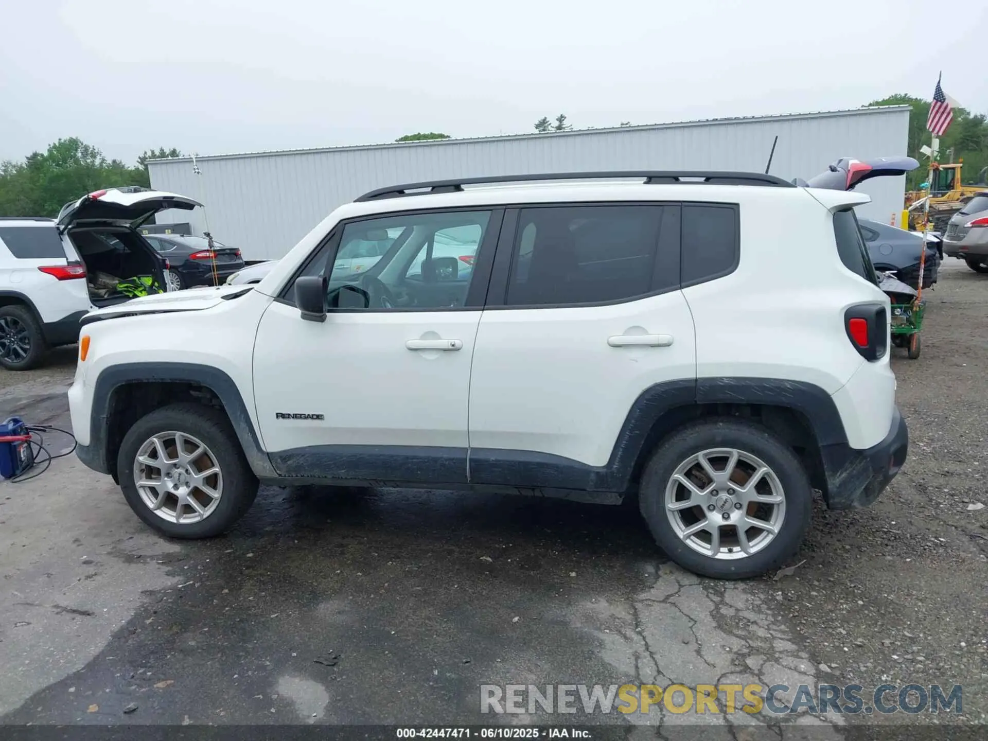 15 Photograph of a damaged car ZACNJDA17NPN50764 JEEP RENEGADE 2022