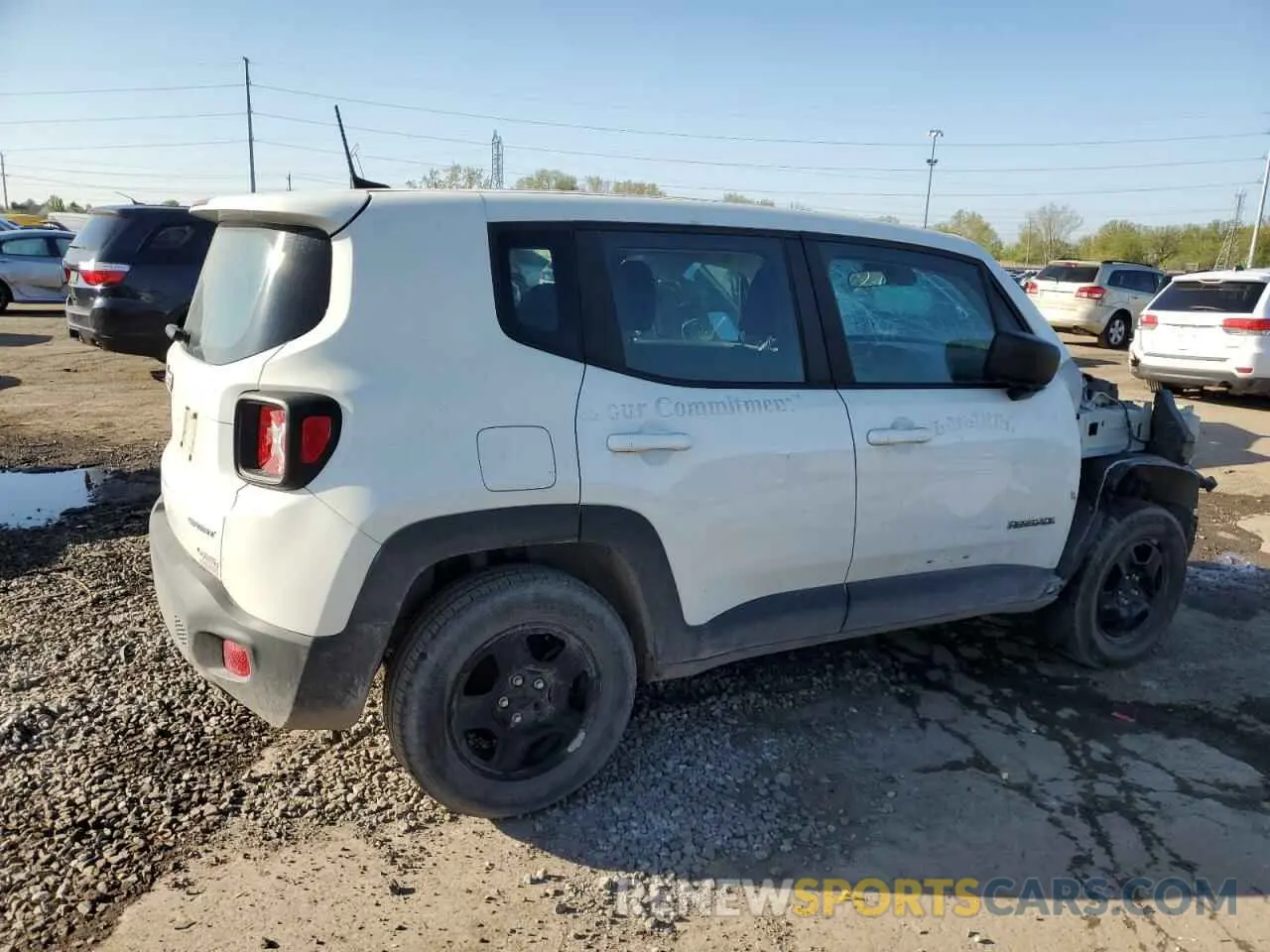 3 Photograph of a damaged car ZACNJDA18NPN65080 JEEP RENEGADE 2022