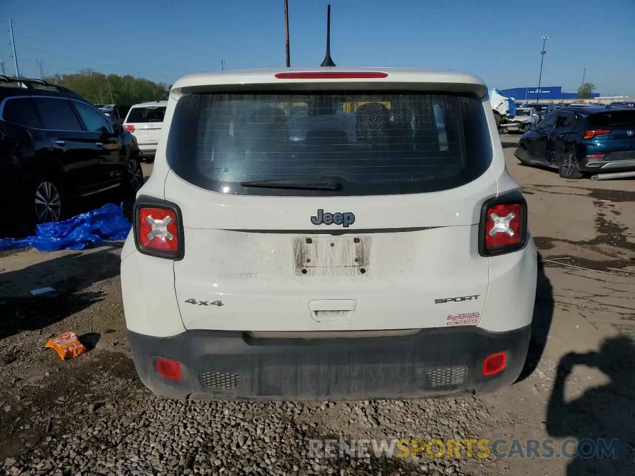 6 Photograph of a damaged car ZACNJDA18NPN65080 JEEP RENEGADE 2022