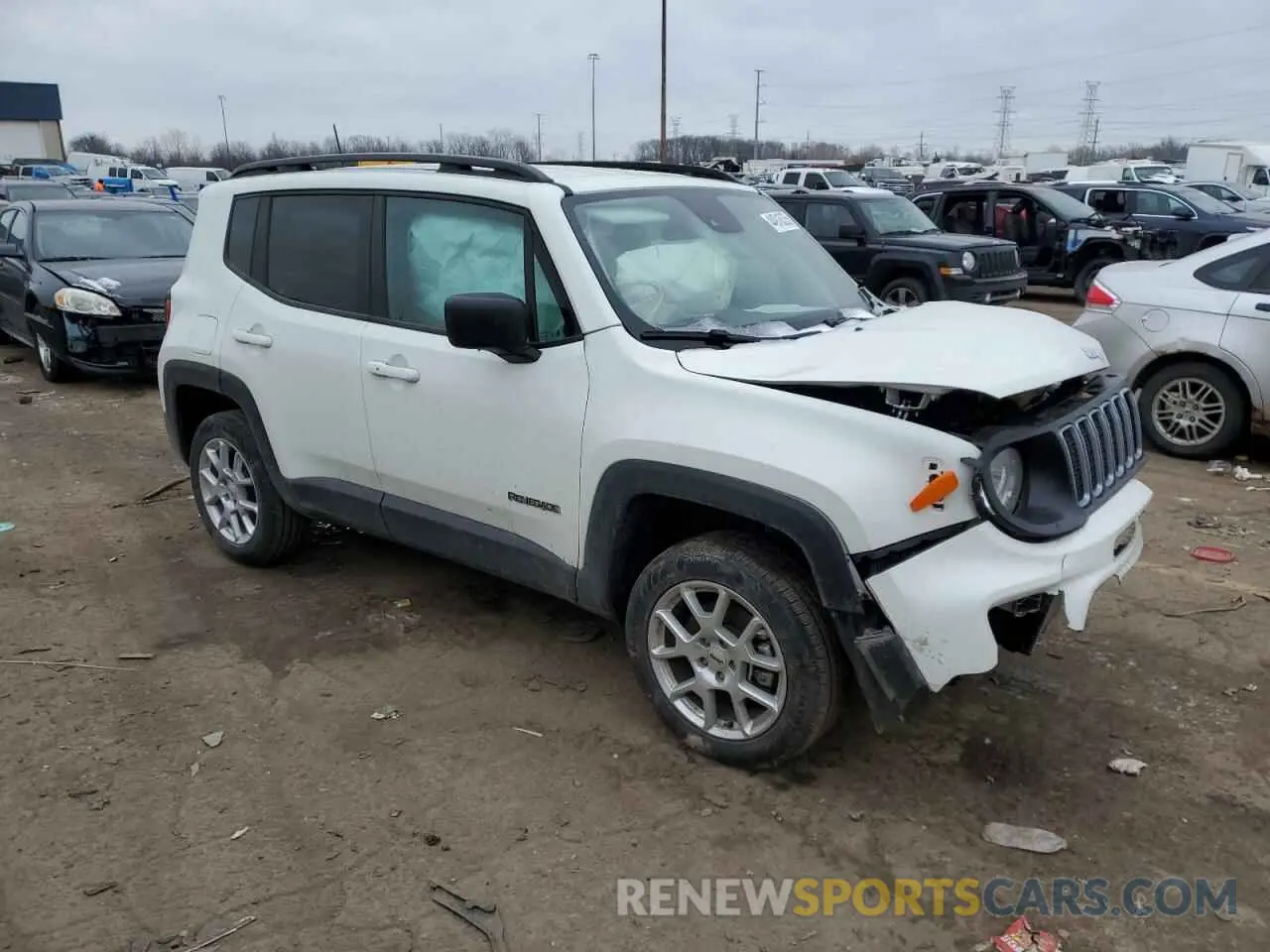 4 Photograph of a damaged car ZACNJDB10NPN90182 JEEP RENEGADE 2022