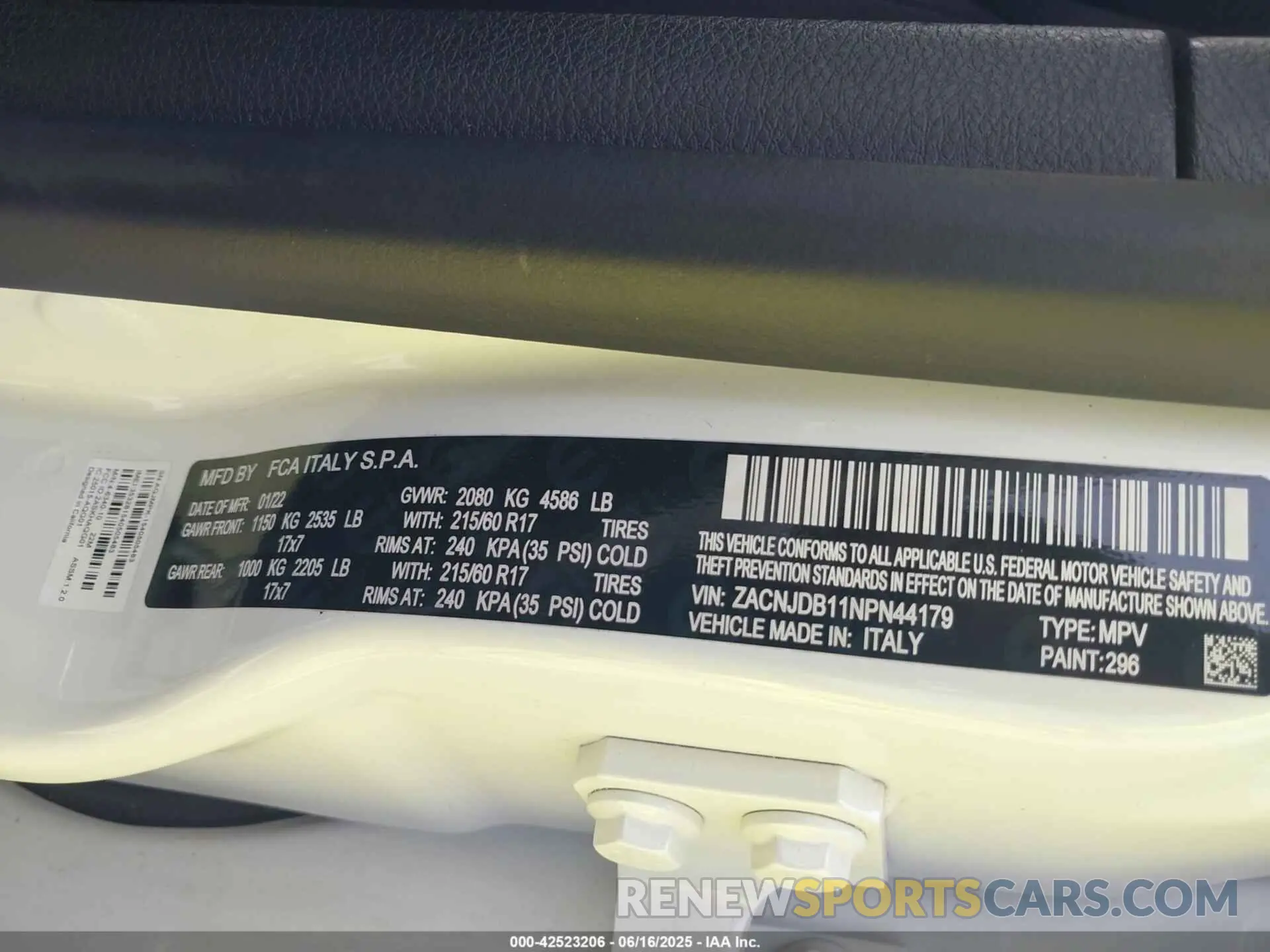 9 Photograph of a damaged car ZACNJDB11NPN44179 JEEP RENEGADE 2022