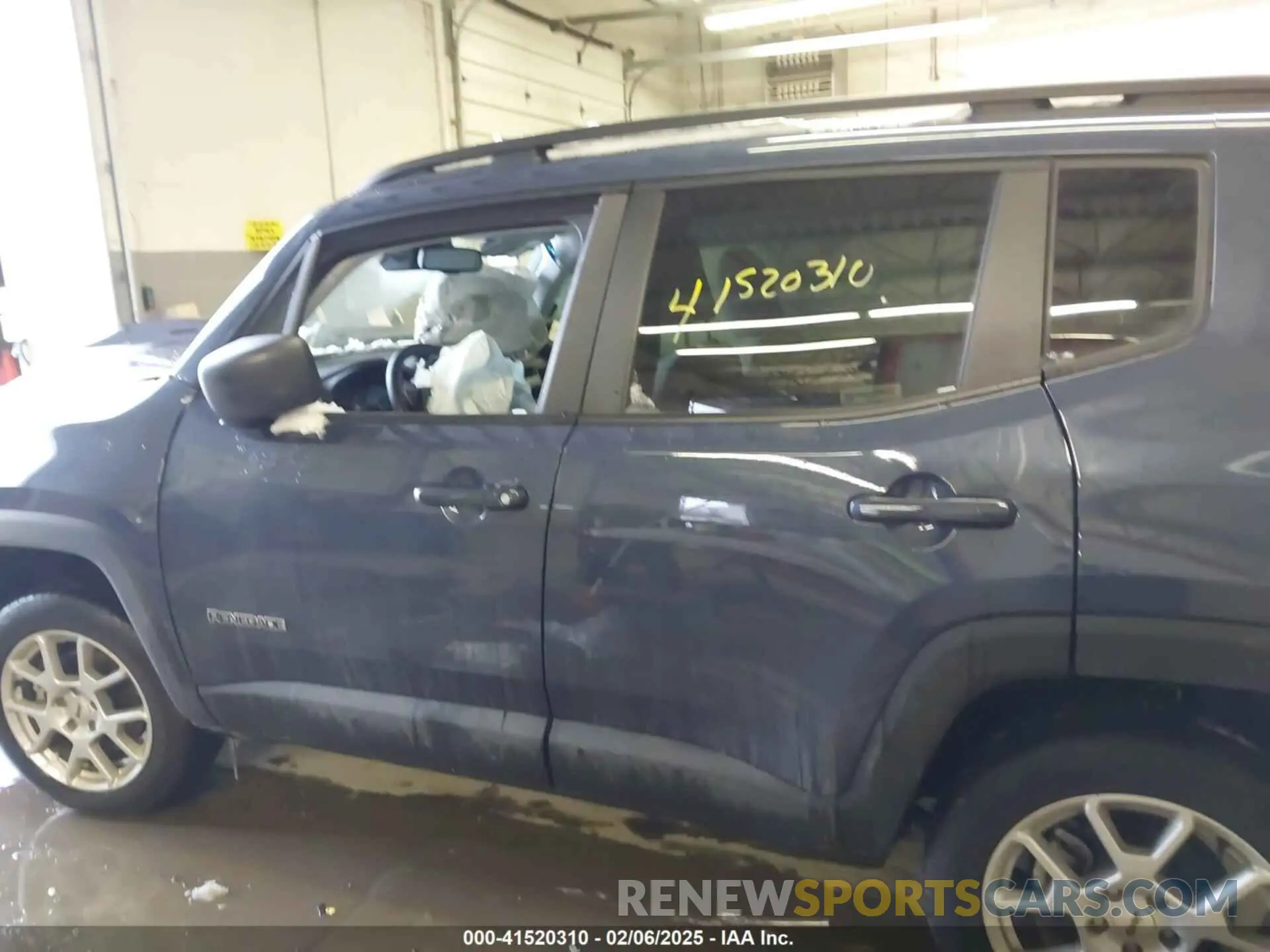 13 Photograph of a damaged car ZACNJDB12NPN90071 JEEP RENEGADE 2022