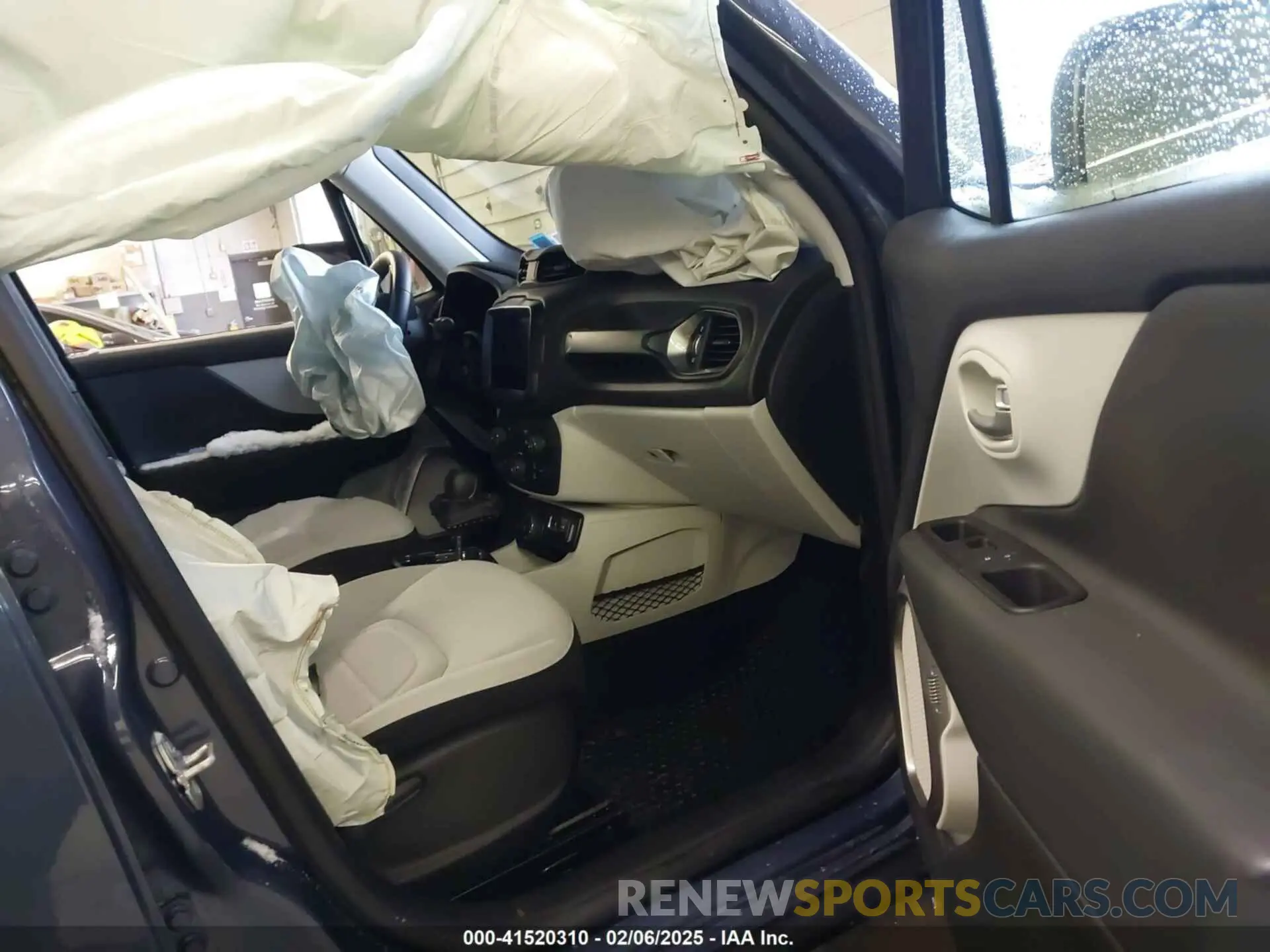 5 Photograph of a damaged car ZACNJDB12NPN90071 JEEP RENEGADE 2022