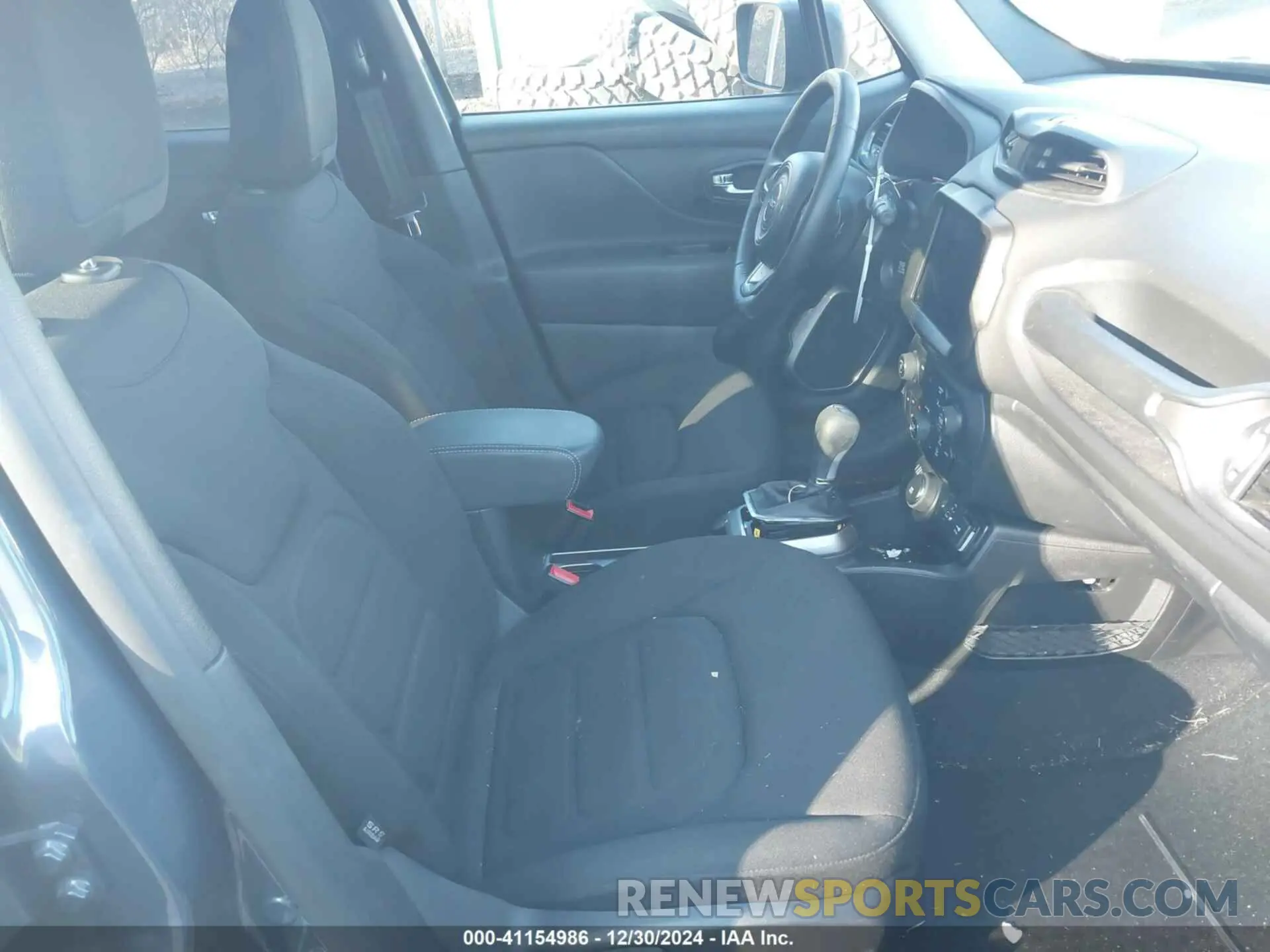 5 Photograph of a damaged car ZACNJDB13NPN78706 JEEP RENEGADE 2022