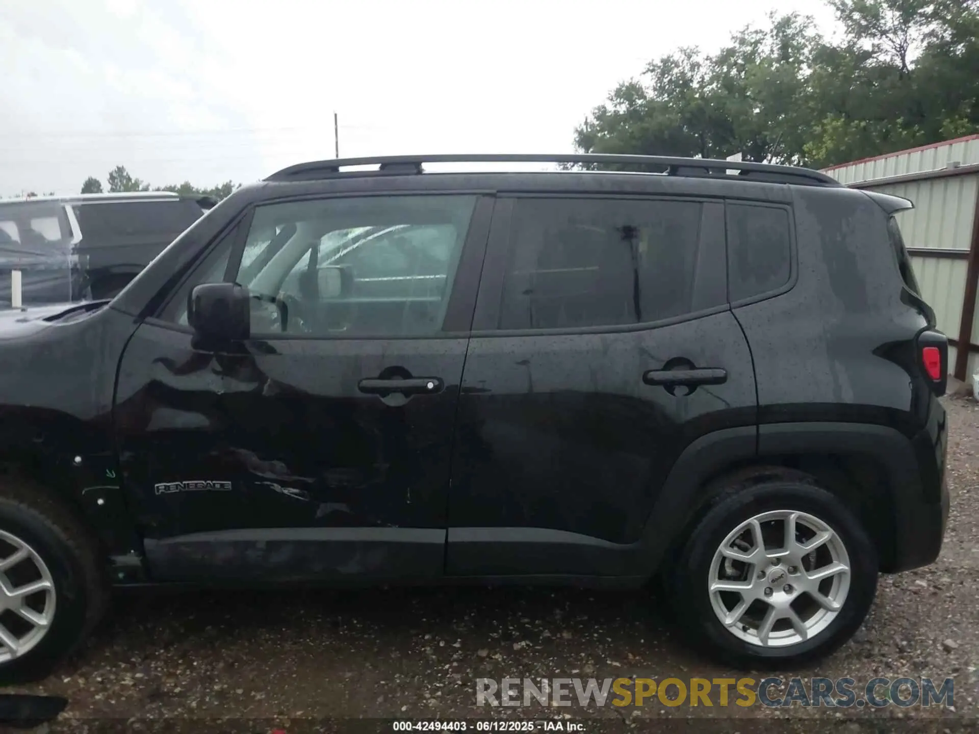 14 Photograph of a damaged car ZACNJDB14NPN48047 JEEP RENEGADE 2022