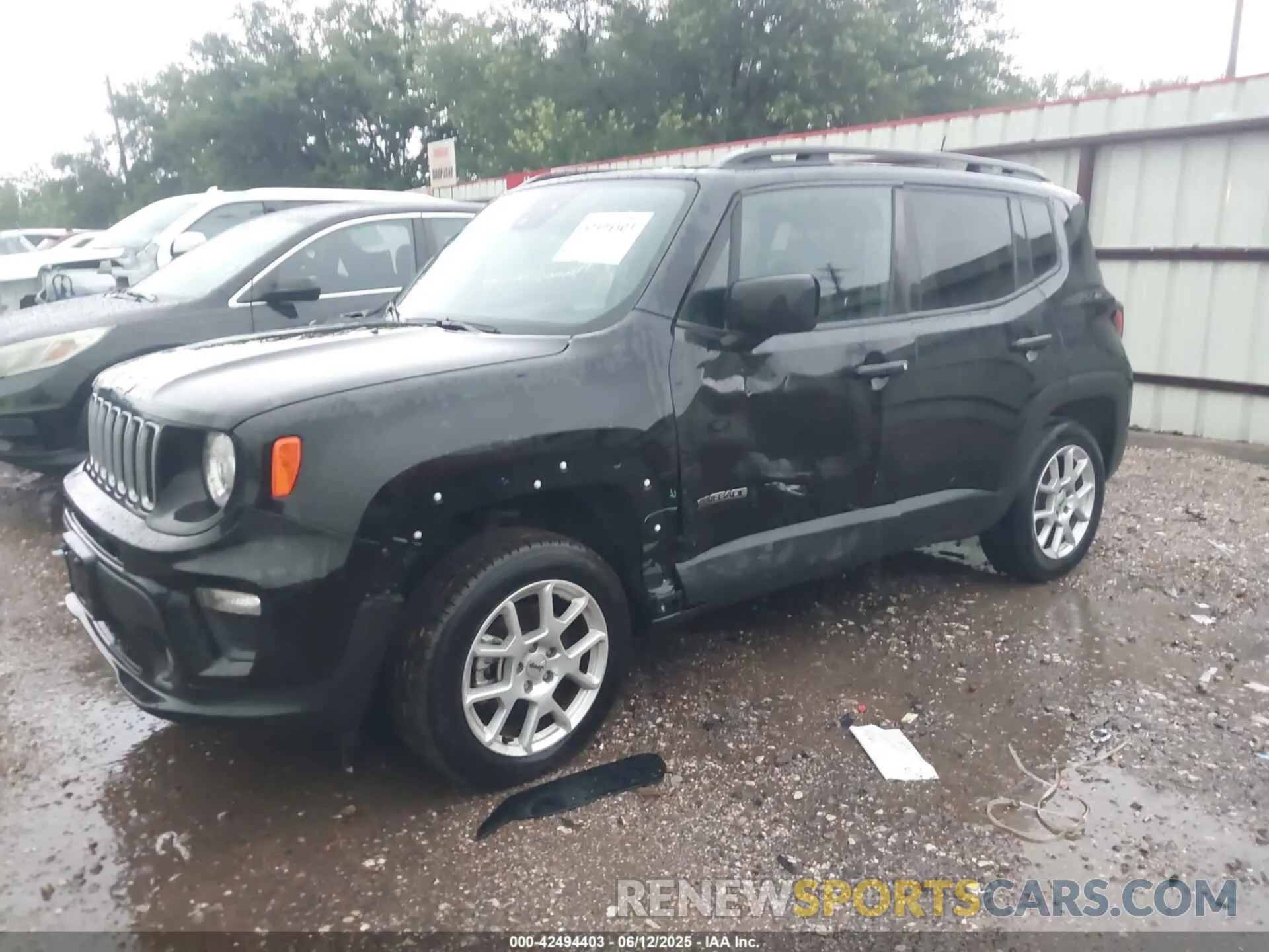 2 Photograph of a damaged car ZACNJDB14NPN48047 JEEP RENEGADE 2022