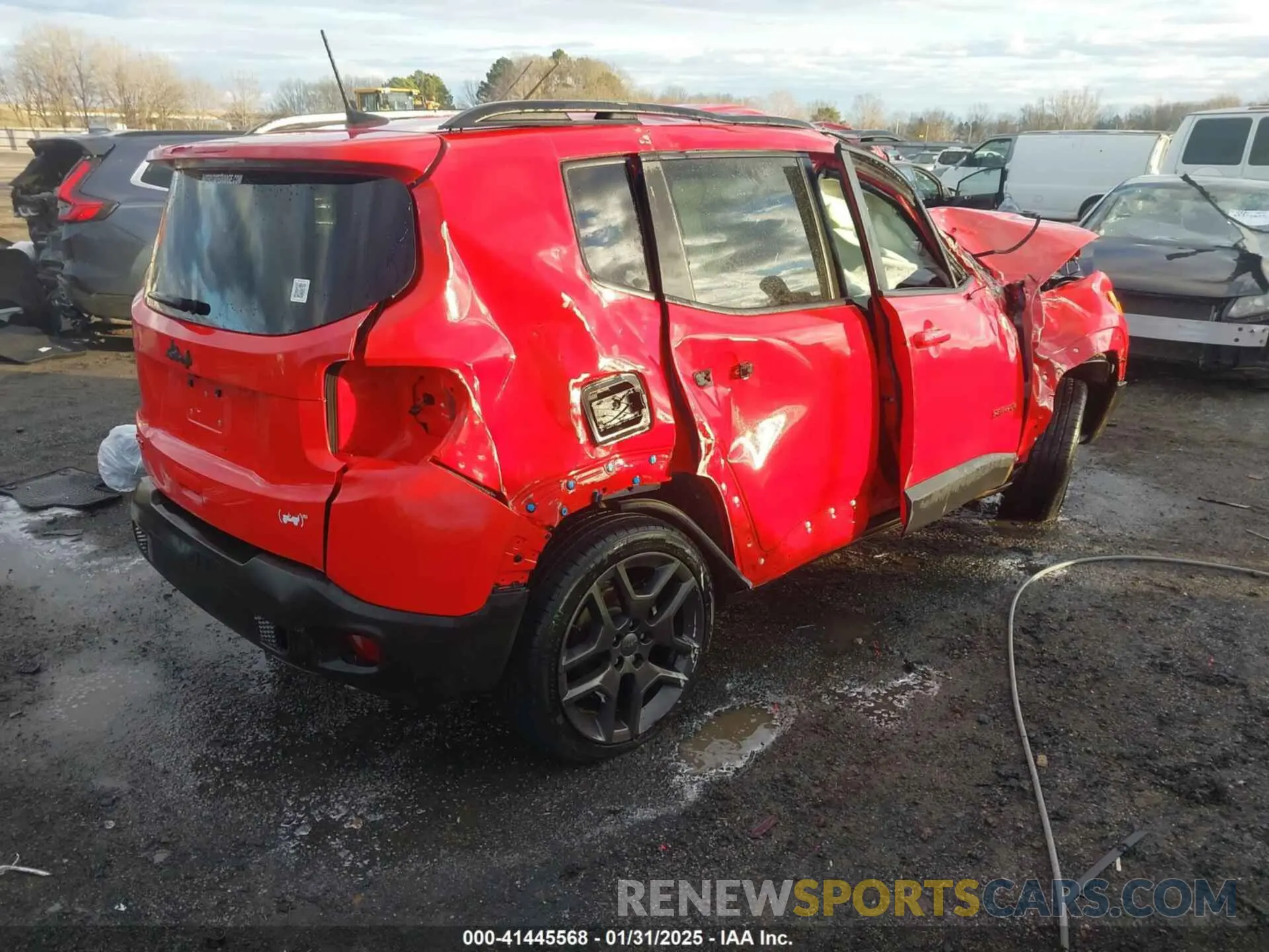 4 Photograph of a damaged car ZACNJDB14NPN82389 JEEP RENEGADE 2022