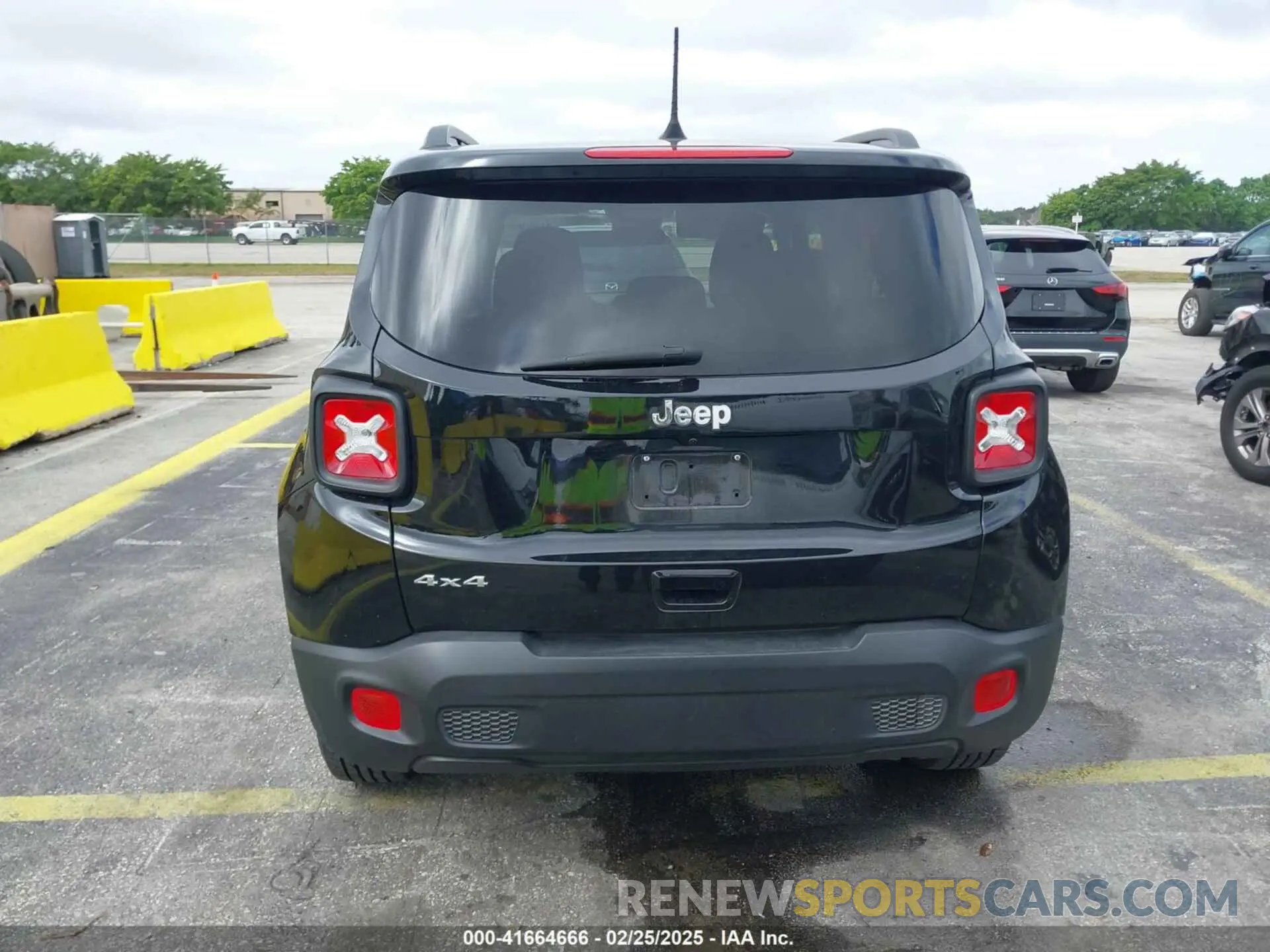 16 Photograph of a damaged car ZACNJDB14NPN83204 JEEP RENEGADE 2022