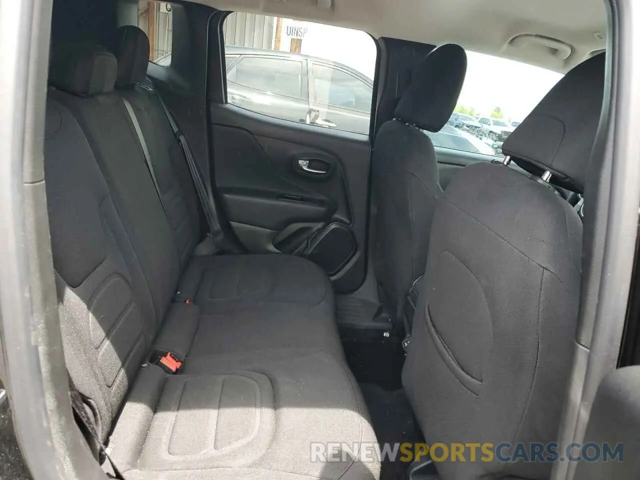 10 Photograph of a damaged car ZACNJDB15NPN71983 JEEP RENEGADE 2022