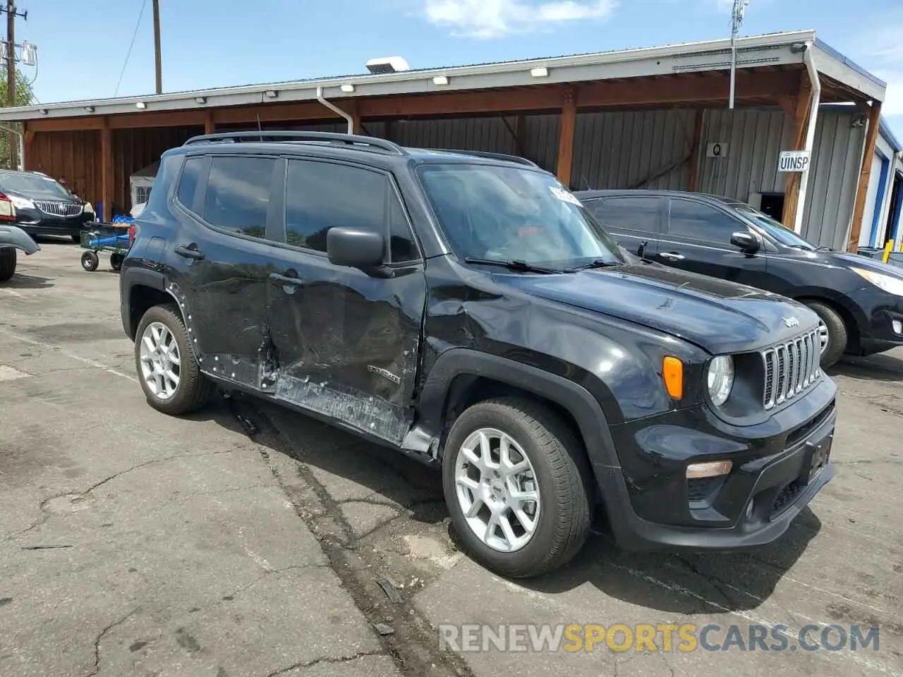 4 Photograph of a damaged car ZACNJDB15NPN71983 JEEP RENEGADE 2022
