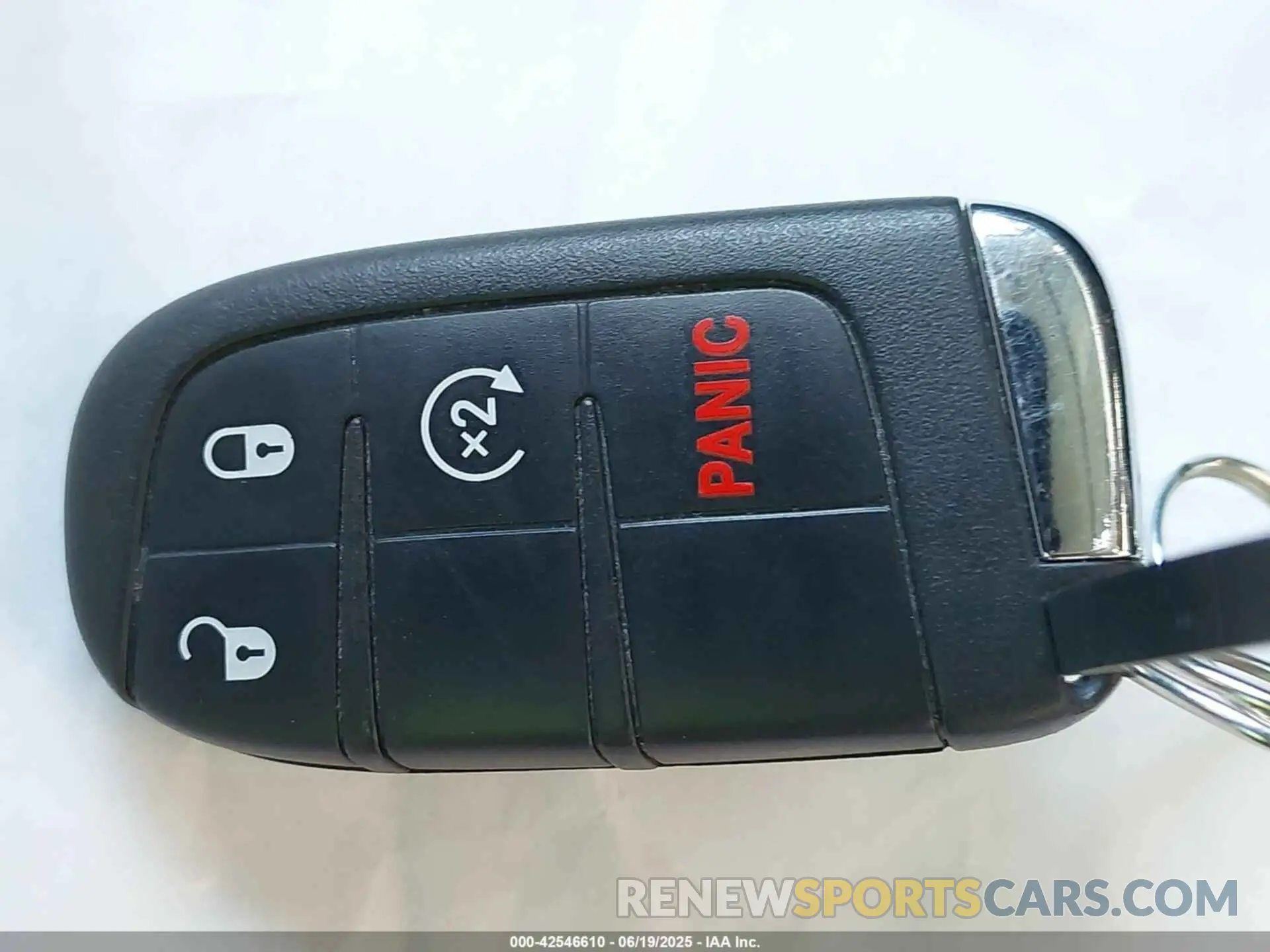 11 Photograph of a damaged car ZACNJDB17NPN57213 JEEP RENEGADE 2022