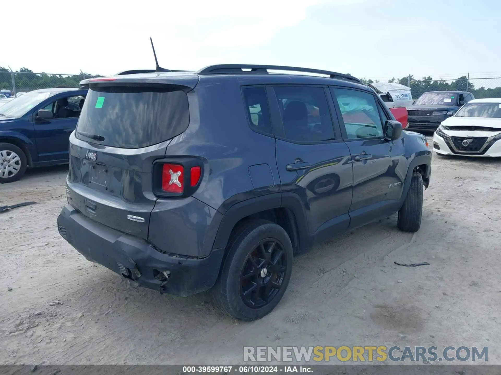 4 Photograph of a damaged car ZACNJDB17NPN61665 JEEP RENEGADE 2022