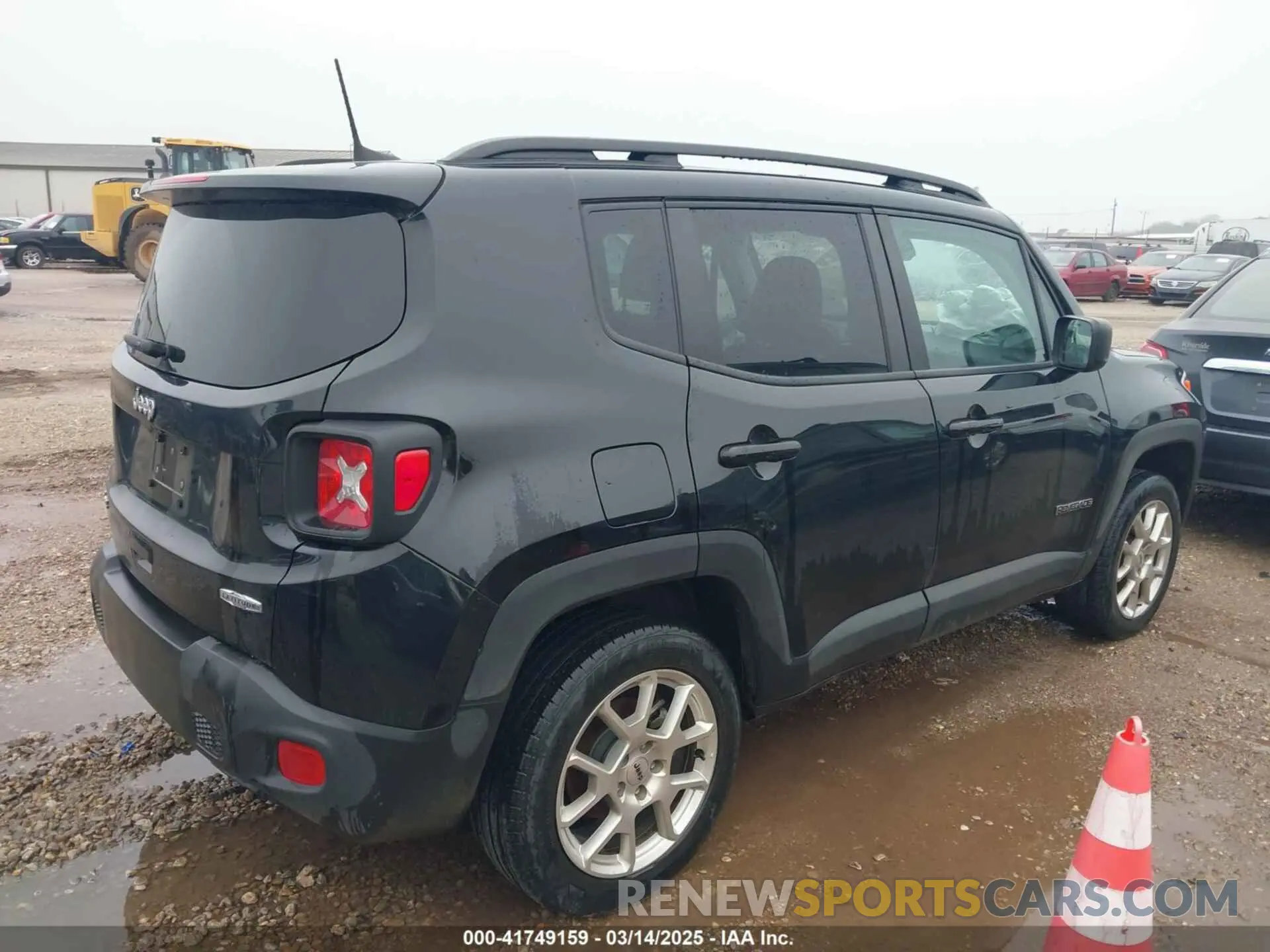 4 Photograph of a damaged car ZACNJDB17NPN85853 JEEP RENEGADE 2022