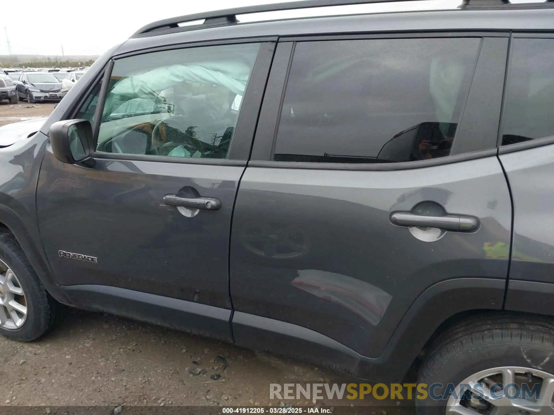 14 Photograph of a damaged car ZACNJDB18NPN80077 JEEP RENEGADE 2022