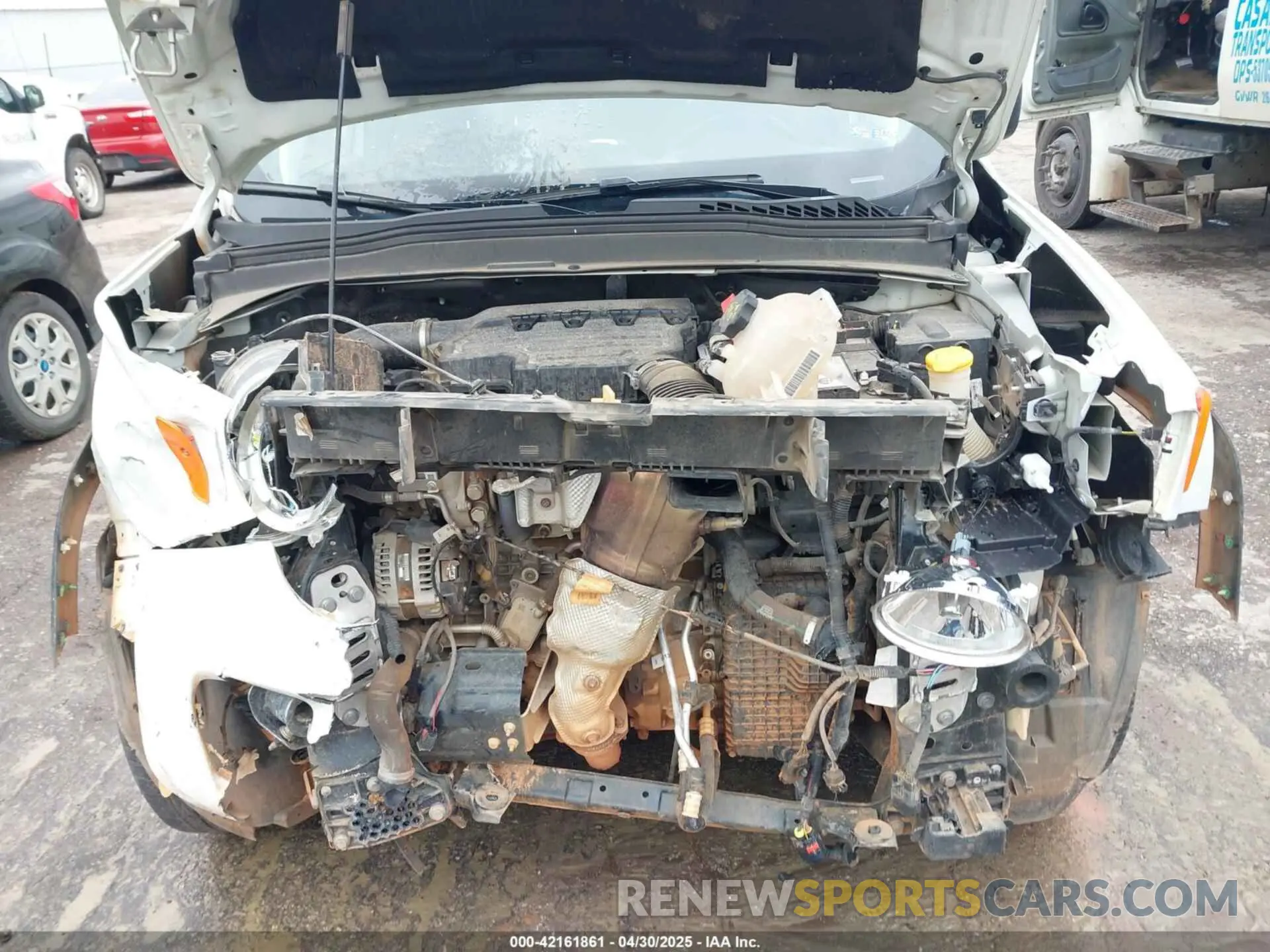 10 Photograph of a damaged car ZACNJDB18NPN89443 JEEP RENEGADE 2022