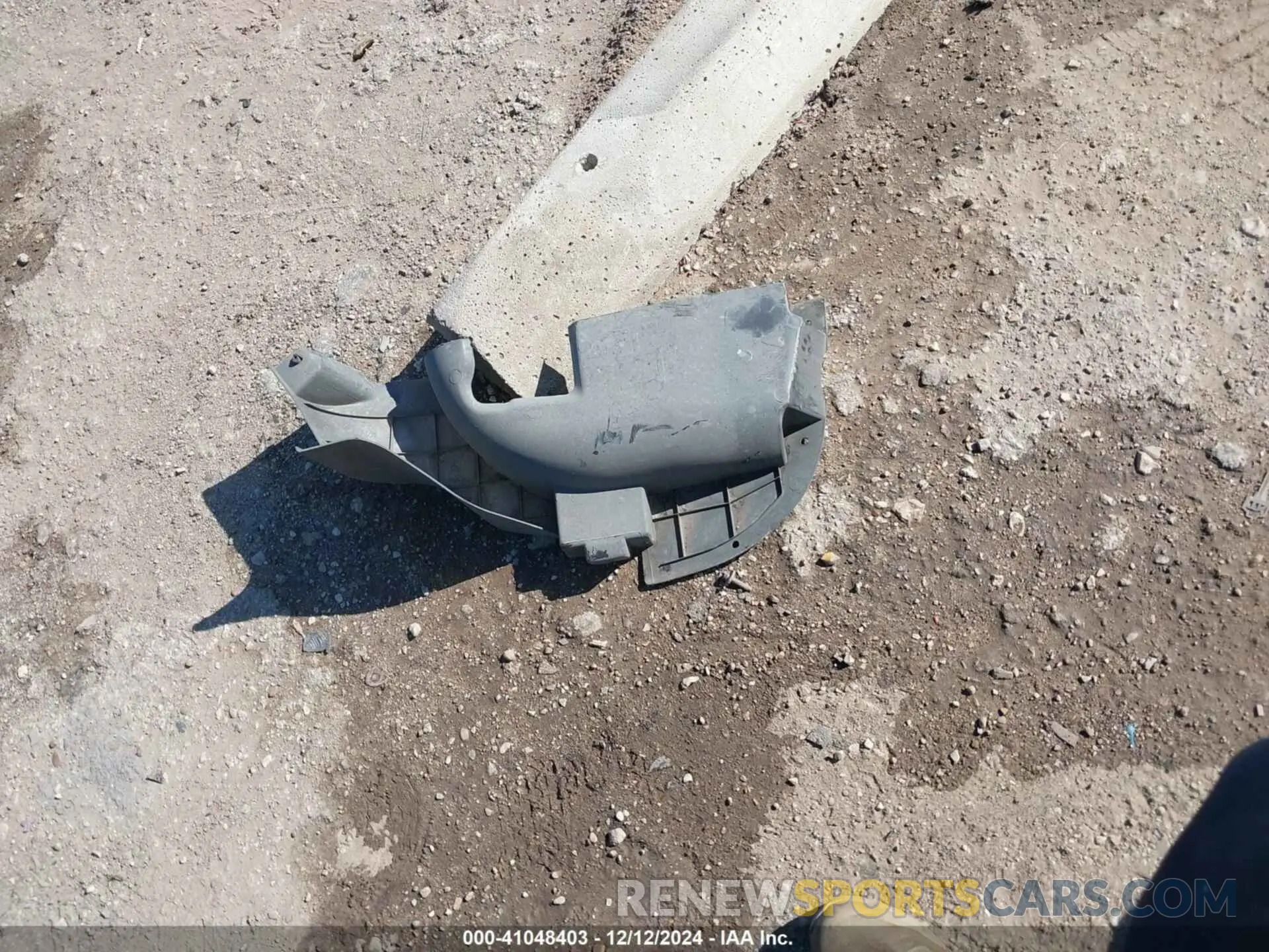 12 Photograph of a damaged car ZACNJDB19NPN79181 JEEP RENEGADE 2022
