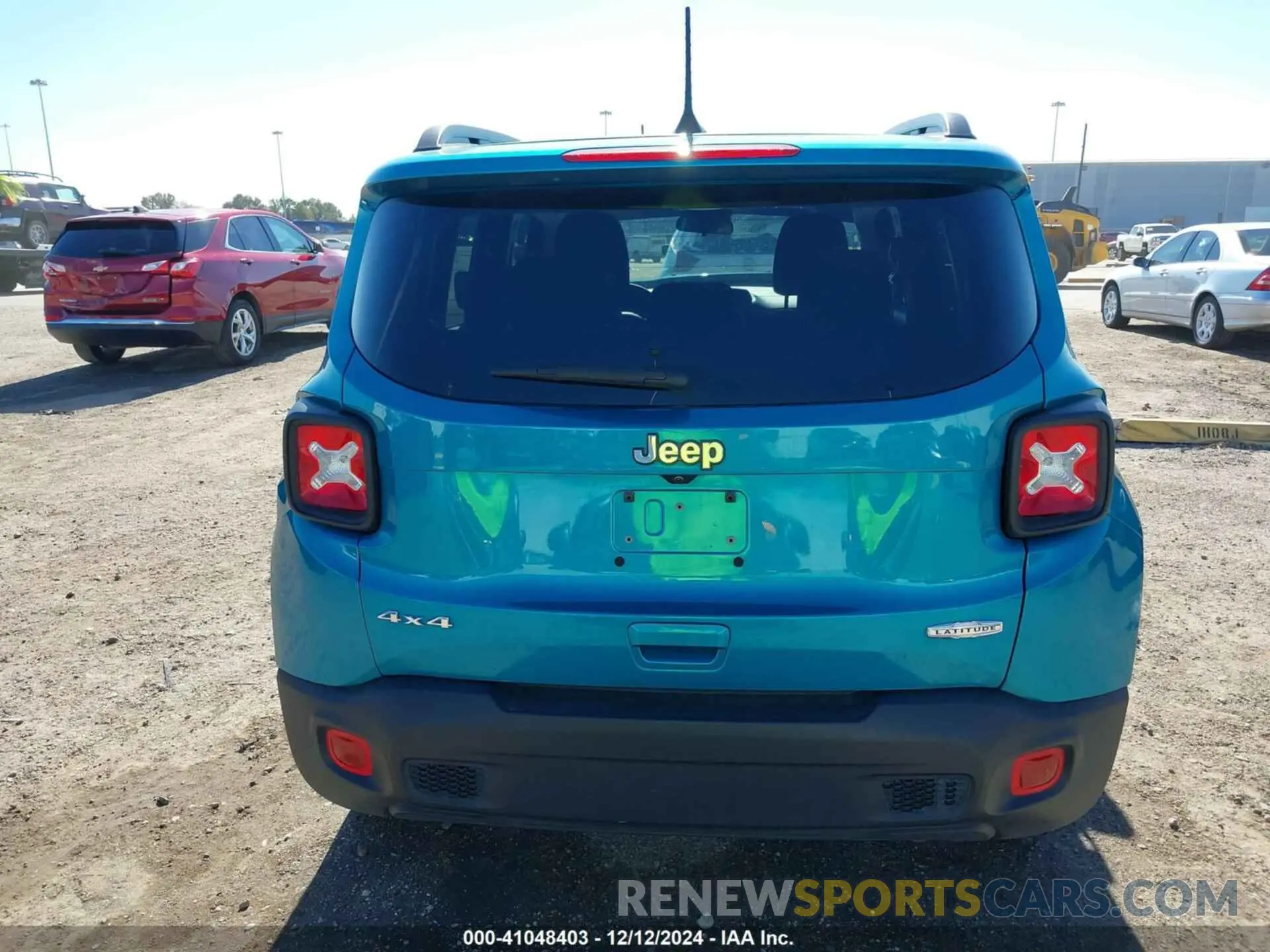 17 Photograph of a damaged car ZACNJDB19NPN79181 JEEP RENEGADE 2022