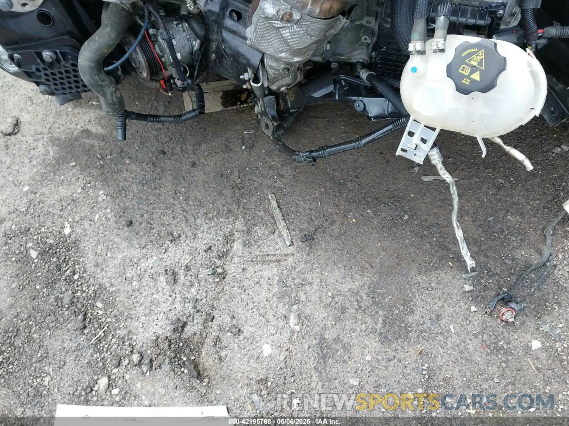 6 Photograph of a damaged car ZACNJDB1XNPN66679 JEEP RENEGADE 2022