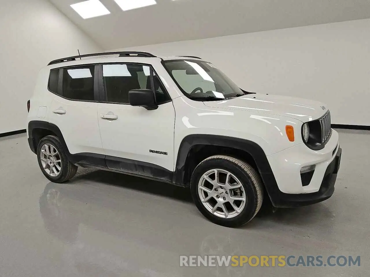 4 Photograph of a damaged car ZACNJDB1XNPN86012 JEEP RENEGADE 2022