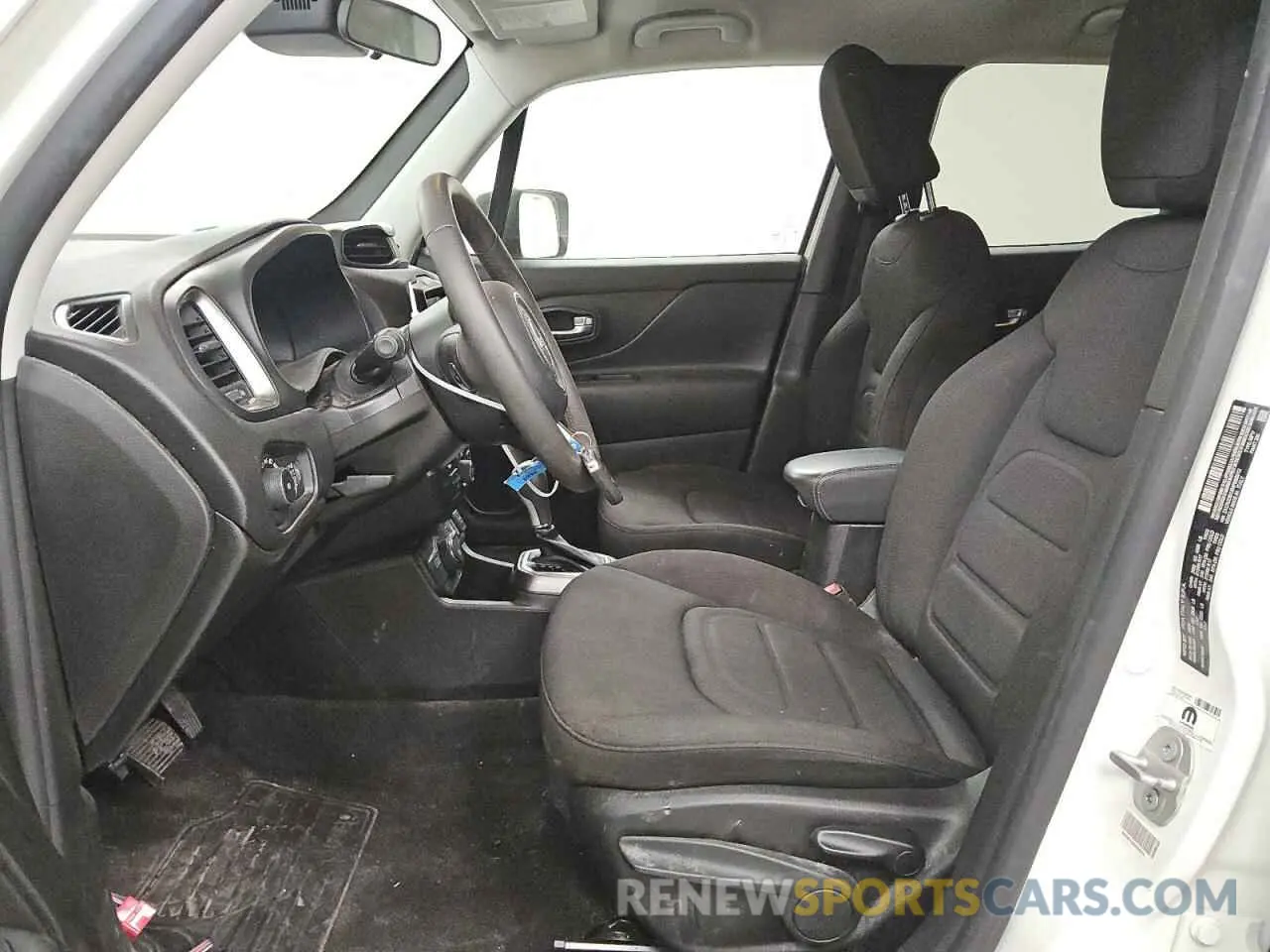 7 Photograph of a damaged car ZACNJDB1XNPN86012 JEEP RENEGADE 2022