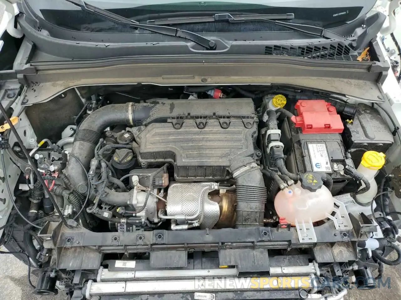 11 Photograph of a damaged car ZACNJDC11NPN68626 JEEP RENEGADE 2022