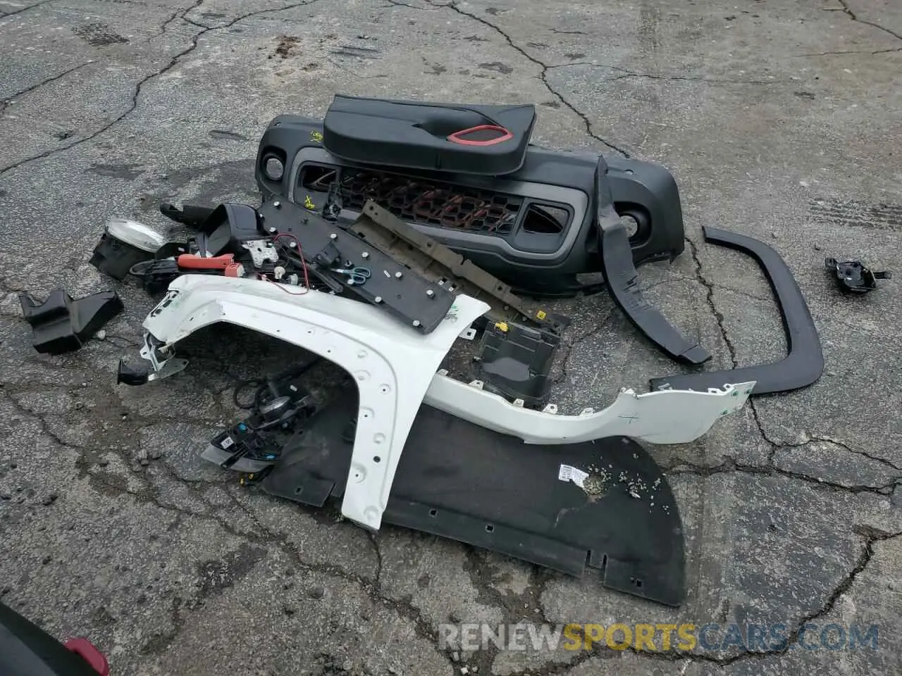 12 Photograph of a damaged car ZACNJDC11NPN68626 JEEP RENEGADE 2022