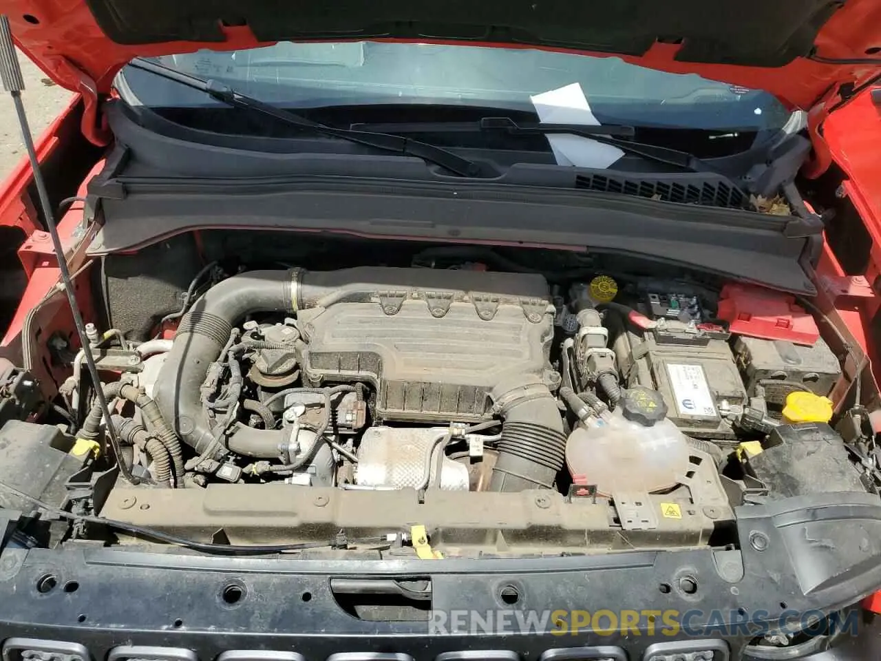 11 Photograph of a damaged car ZACNJDC11NPN99956 JEEP RENEGADE 2022
