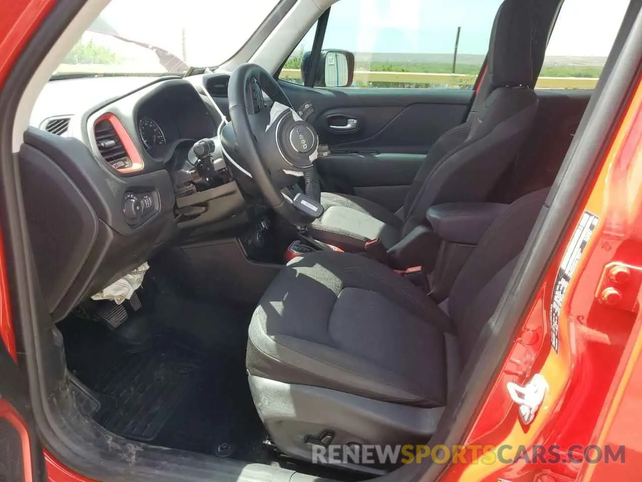 7 Photograph of a damaged car ZACNJDC11NPN99956 JEEP RENEGADE 2022