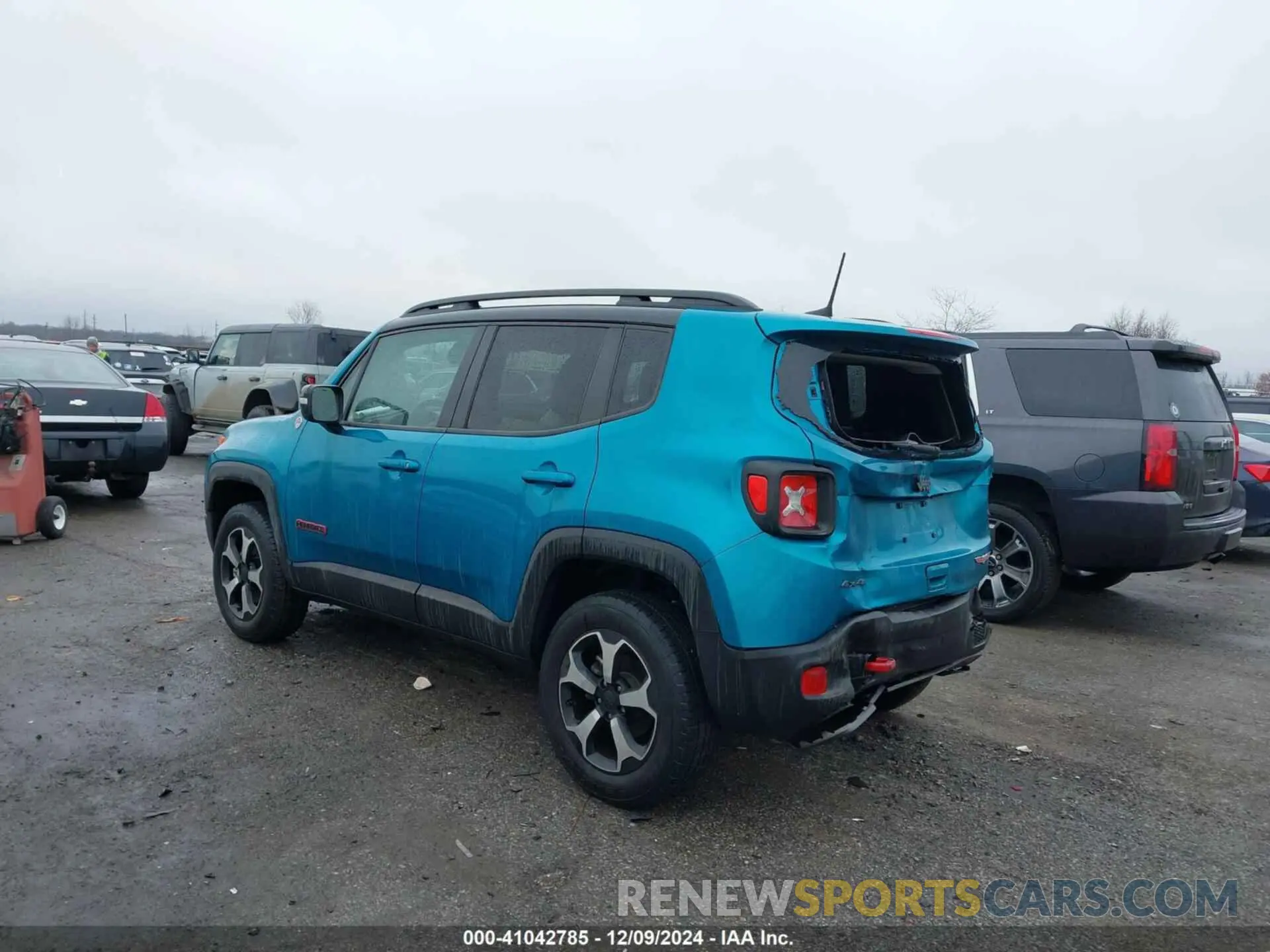 3 Photograph of a damaged car ZACNJDC13NPN57143 JEEP RENEGADE 2022